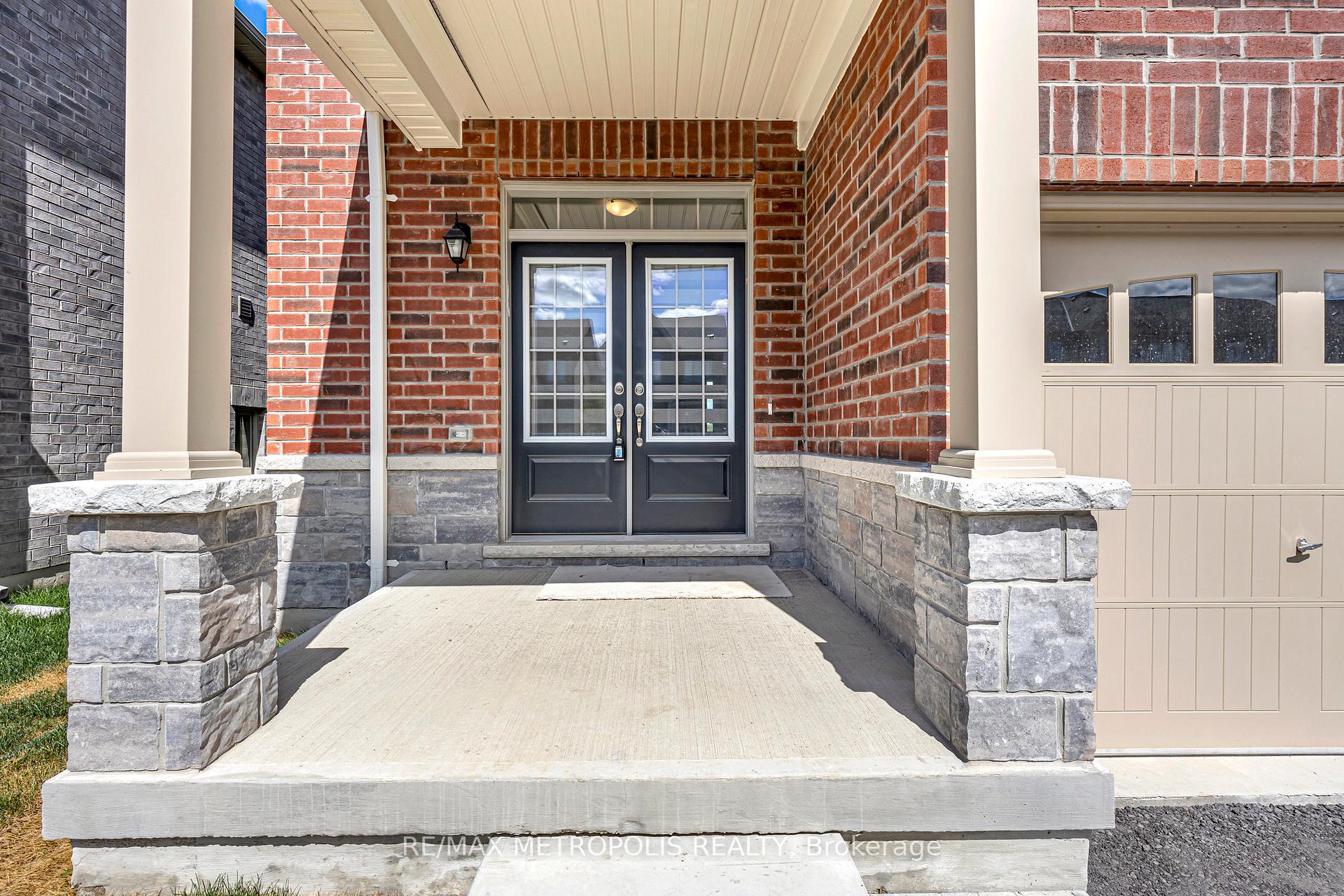 Photo 3 of 95 Robin Trail, Scugog, Port Perry — HOMEH