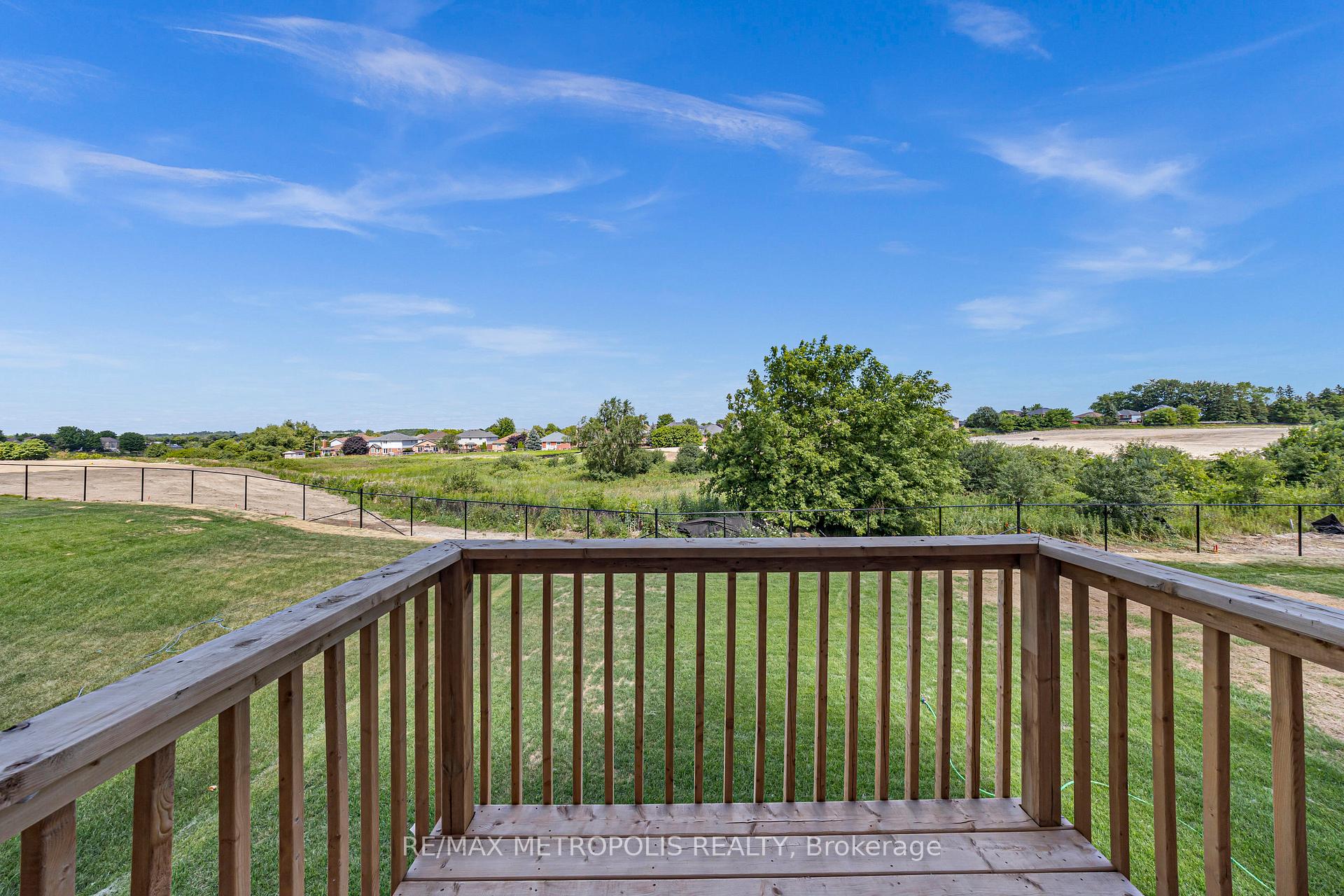 Photo 20 of 95 Robin Trail, Scugog, Port Perry — HOMEH
