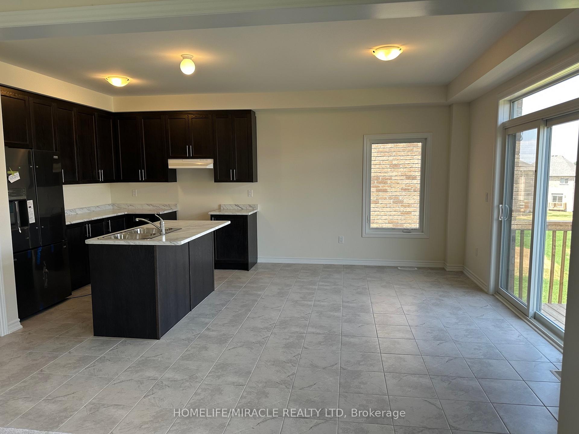 Photo 2 of 49 North Garden Boulevard, Scugog, Port Perry — HOMEH
