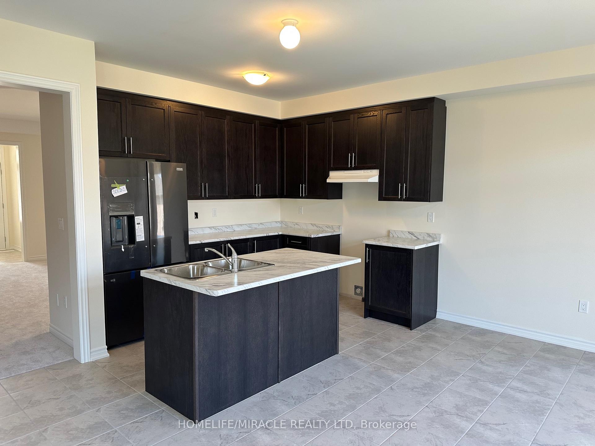 Photo 3 of 49 North Garden Boulevard, Scugog, Port Perry — HOMEH