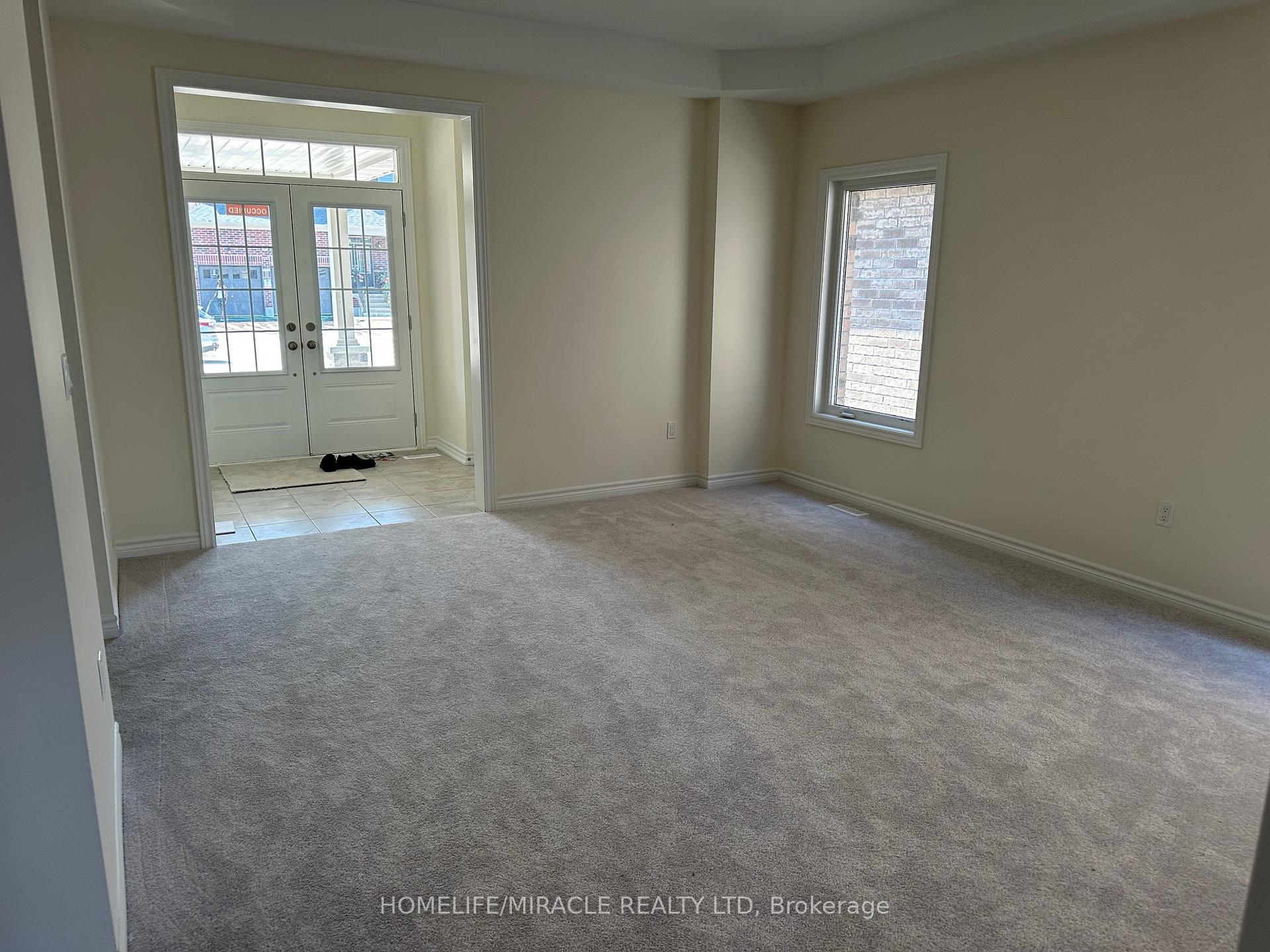Photo 6 of 49 North Garden Boulevard, Scugog, Port Perry — HOMEH