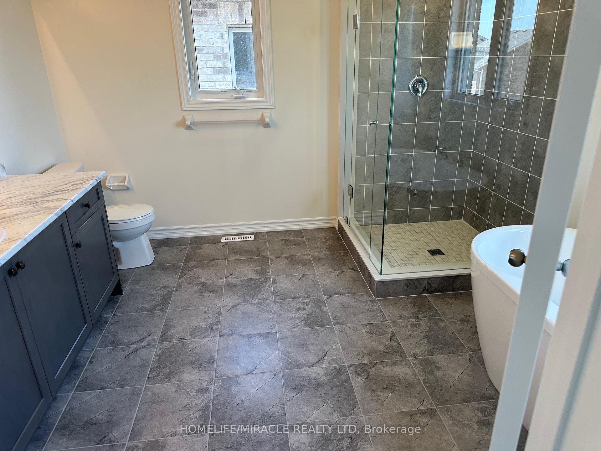 Photo 13 of 49 North Garden Boulevard, Scugog, Port Perry — HOMEH