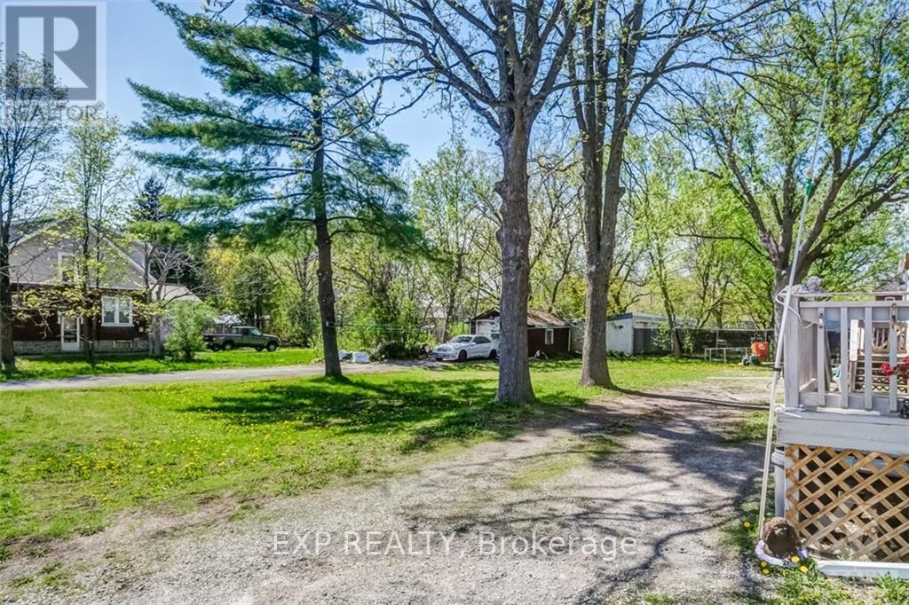 Photo 35 of 70-72 Victoria Avenue, Smiths Falls — HOMEH