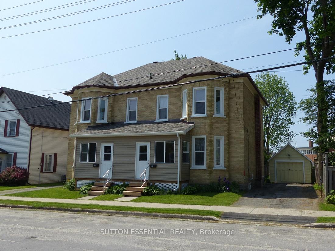 Photo 2 of 42 McGill Street N, Smiths Falls — HOMEH