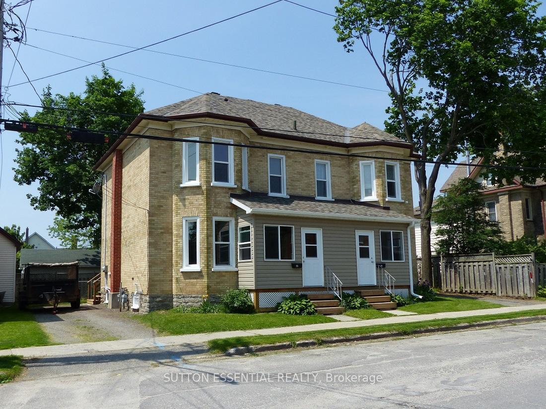 Photo 3 of 42 McGill Street N, Smiths Falls — HOMEH