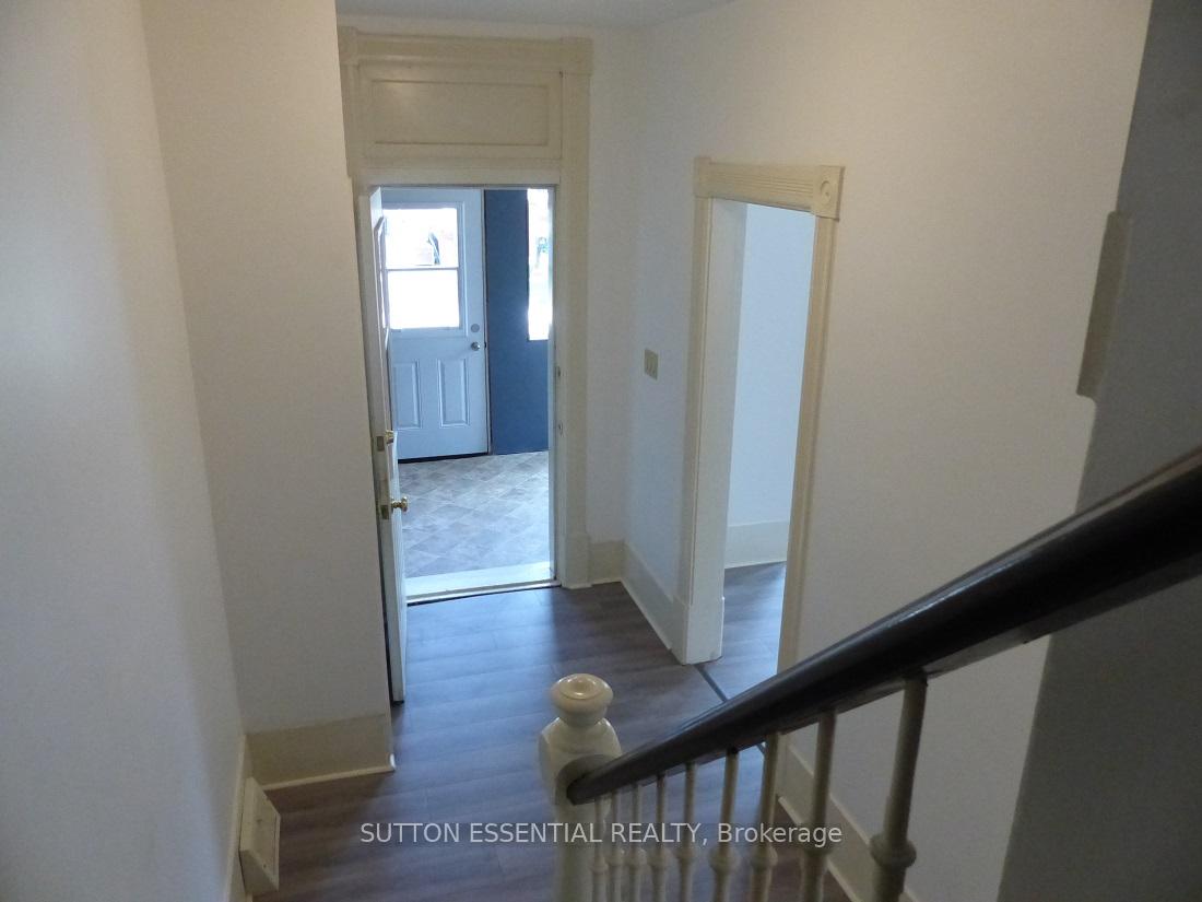 Photo 14 of 42 McGill Street N, Smiths Falls — HOMEH