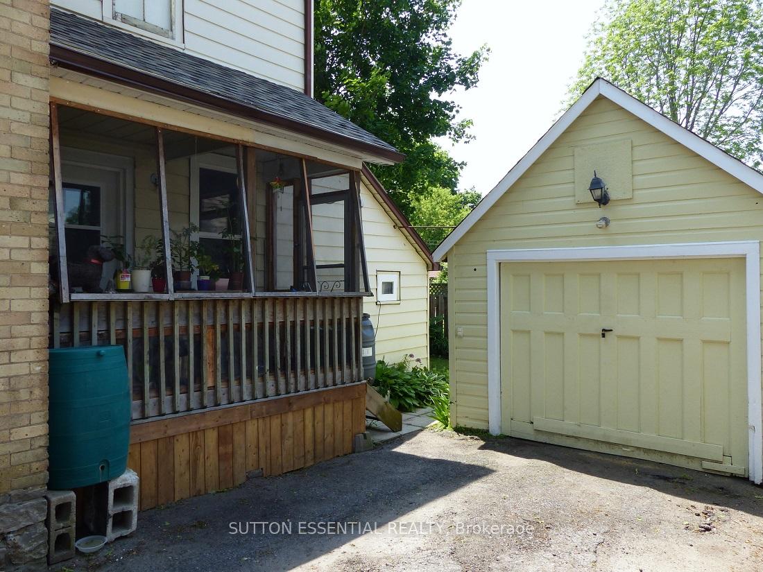 Photo 26 of 42 McGill Street N, Smiths Falls — HOMEH