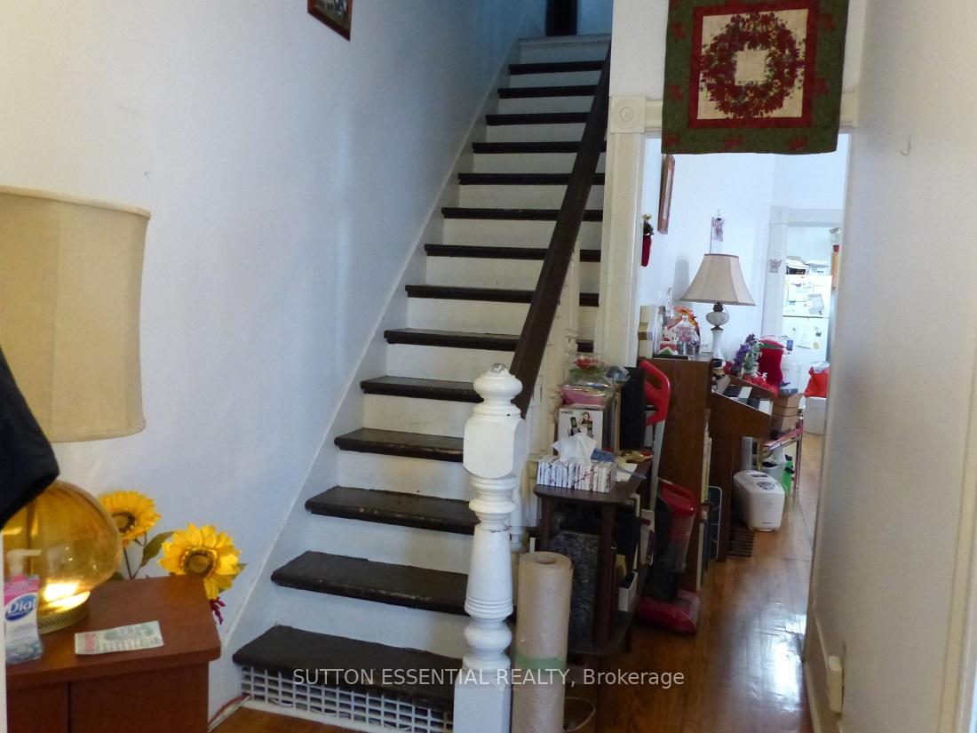 Photo 31 of 42 McGill Street N, Smiths Falls — HOMEH