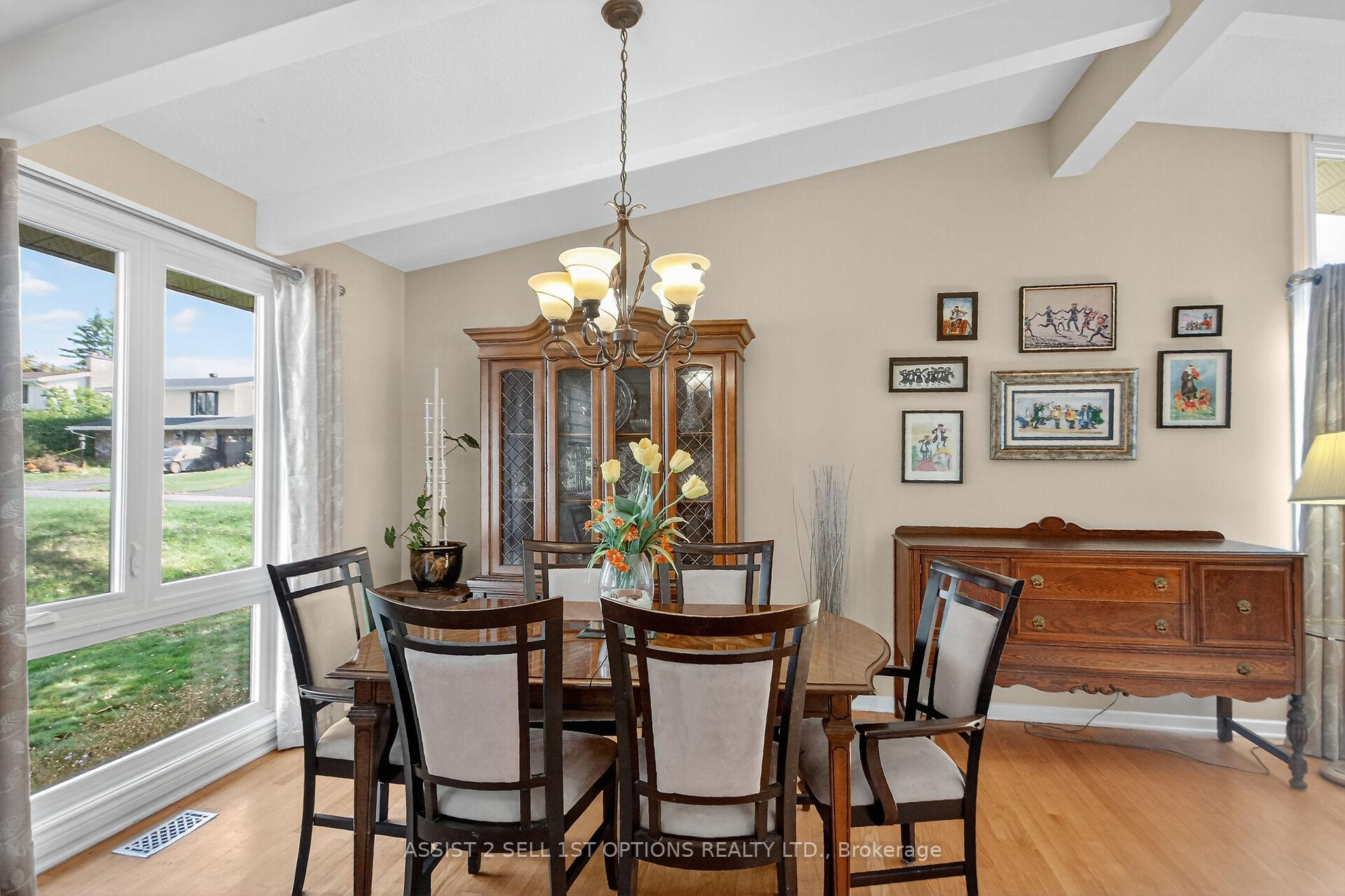 Photo 8 of 24 Barnes Crescent, Ottawa, Leslie Park — HOMEH