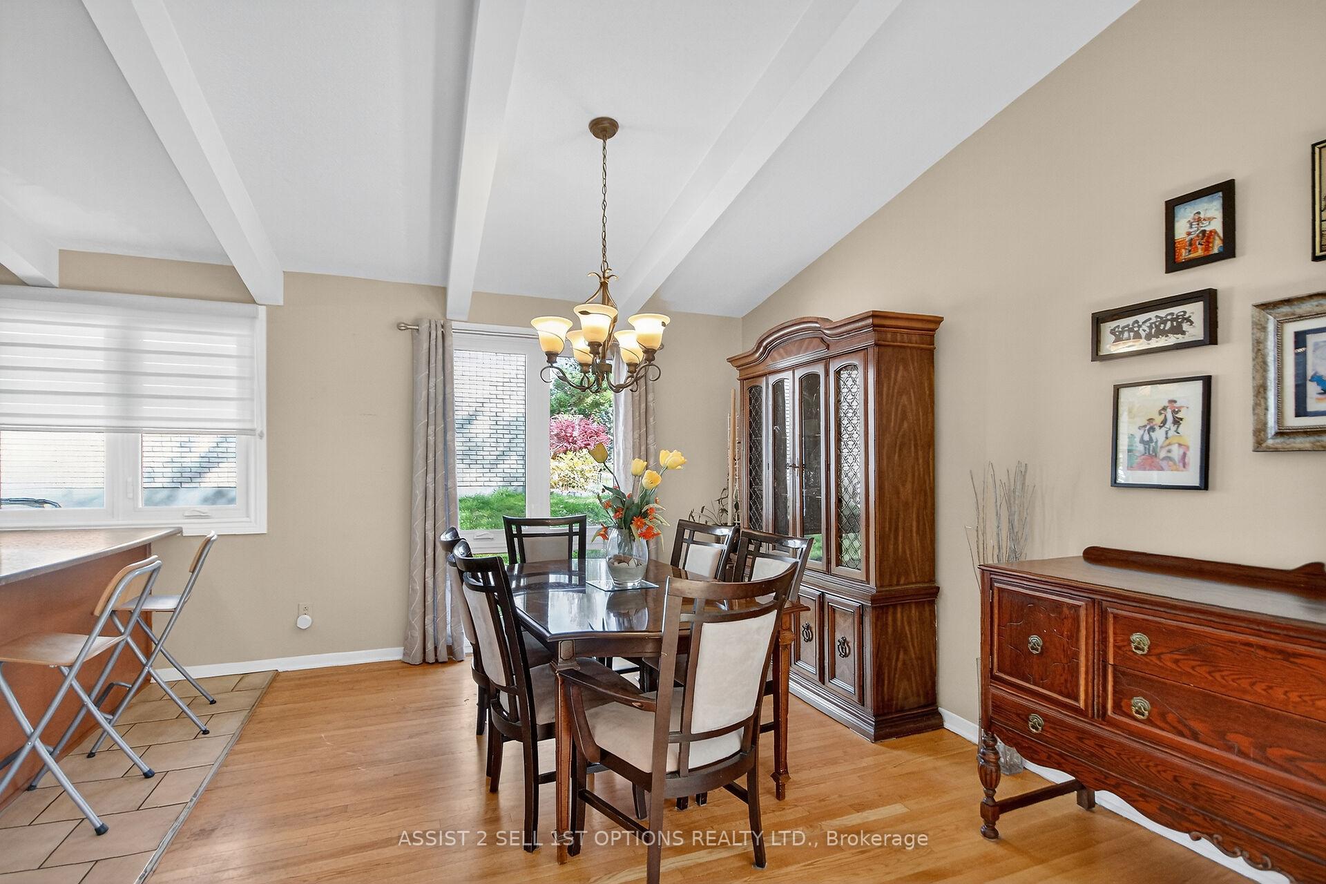 Photo 9 of 24 Barnes Crescent, Ottawa, Leslie Park — HOMEH