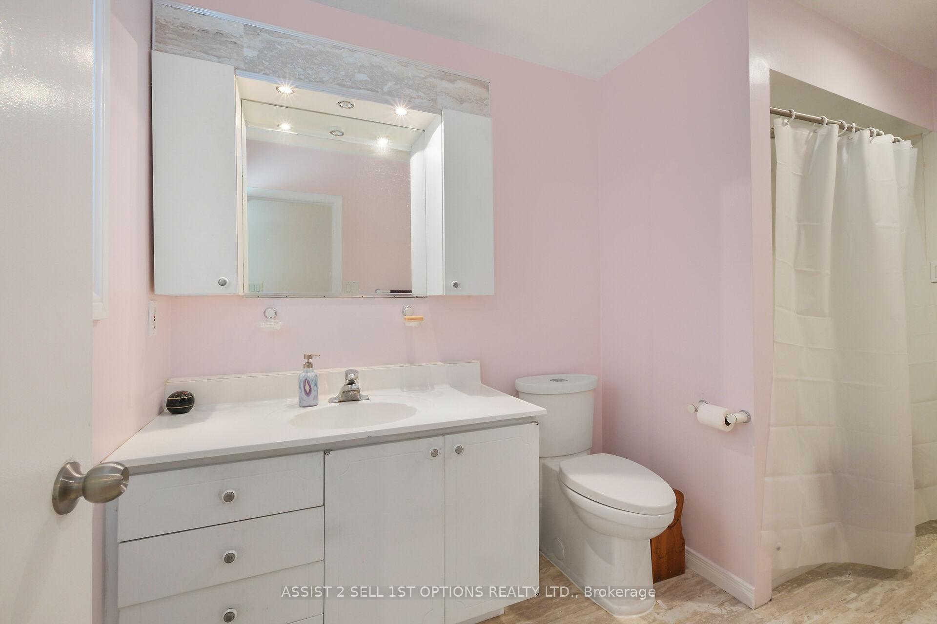 Photo 17 of 24 Barnes Crescent, Ottawa, Leslie Park — HOMEH
