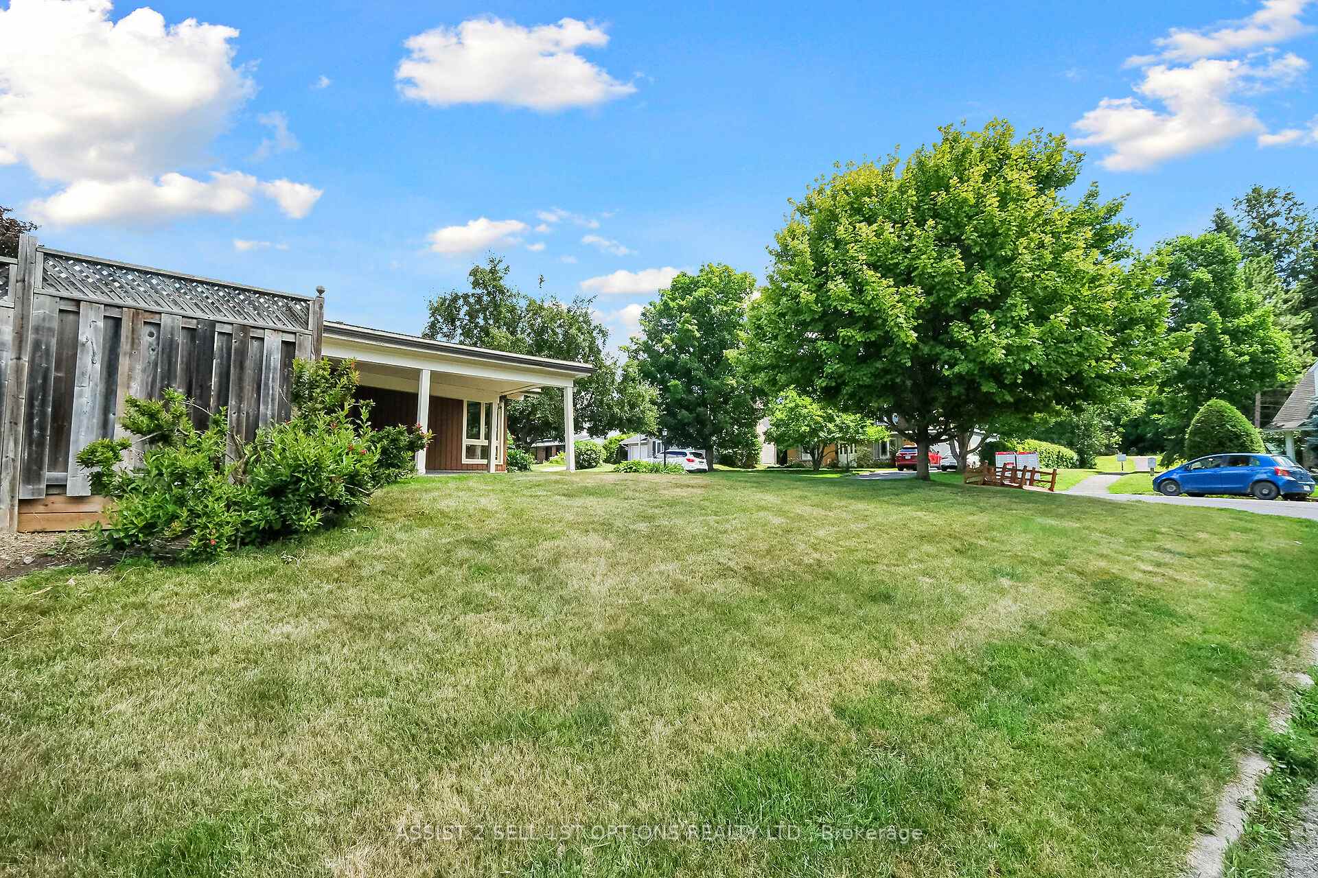 Photo 24 of 24 Barnes Crescent, Ottawa, Leslie Park — HOMEH