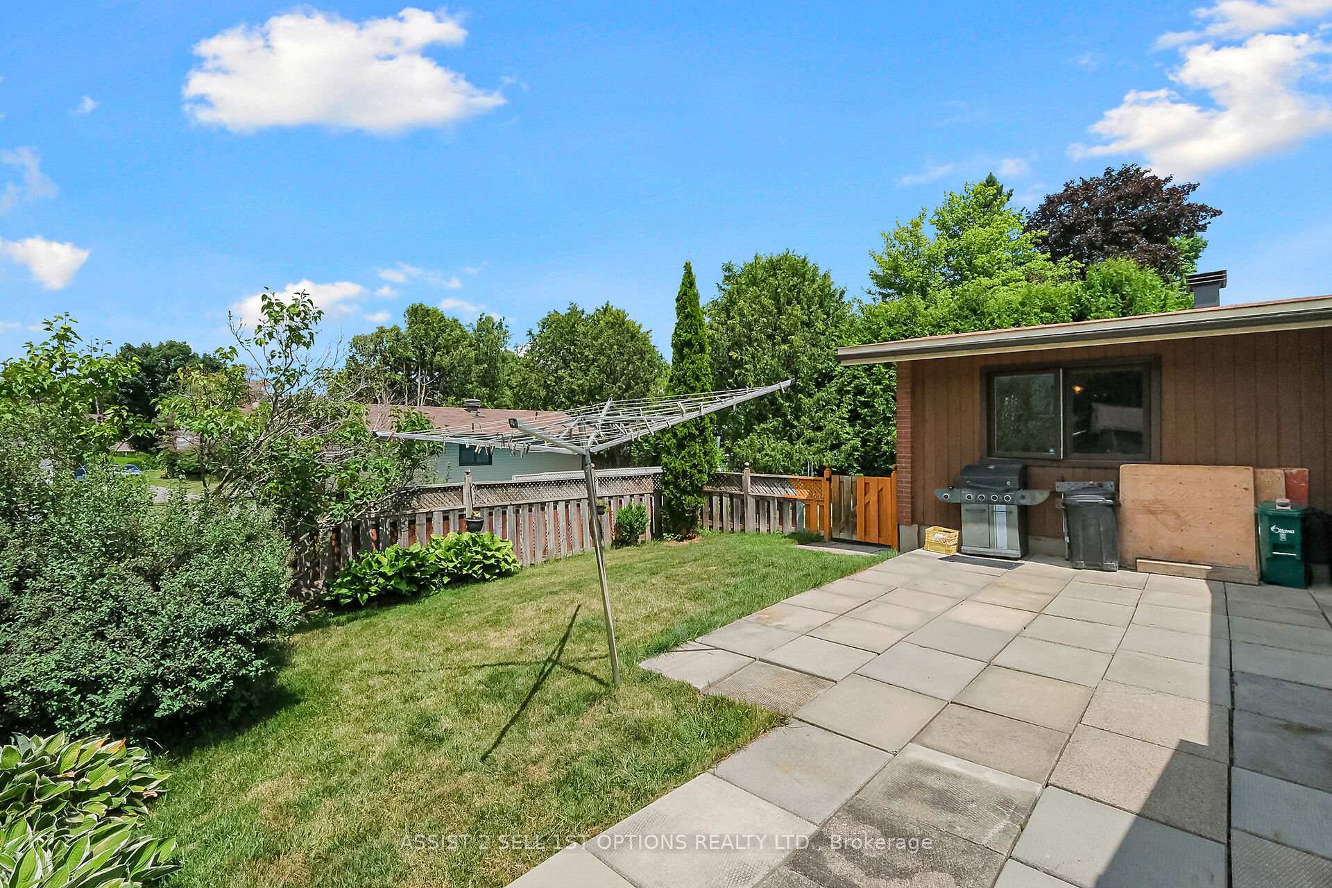 Photo 25 of 24 Barnes Crescent, Ottawa, Leslie Park — HOMEH