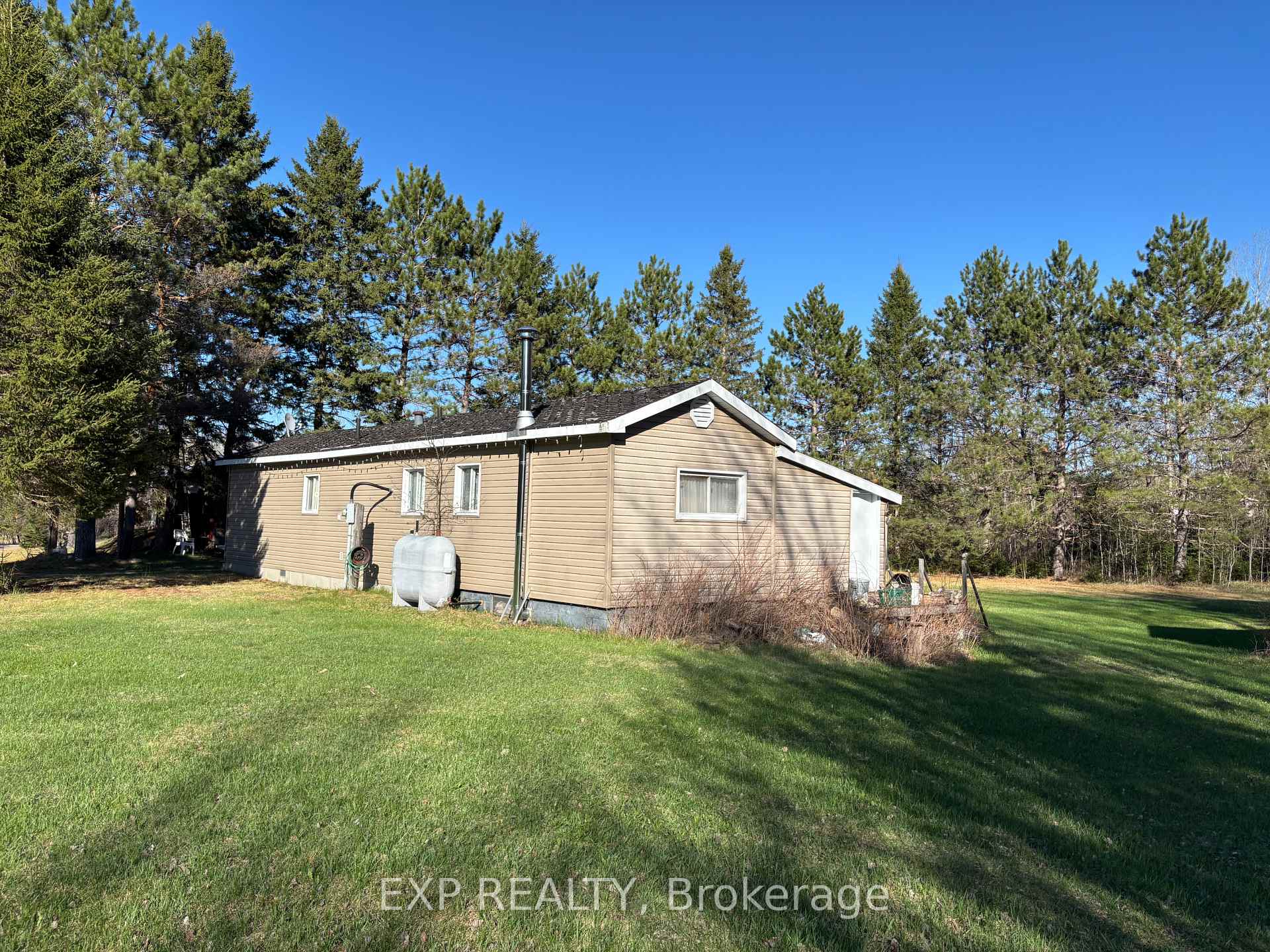 Photo 4 of 155 Dawson Road, South Algonquin — HOMEH