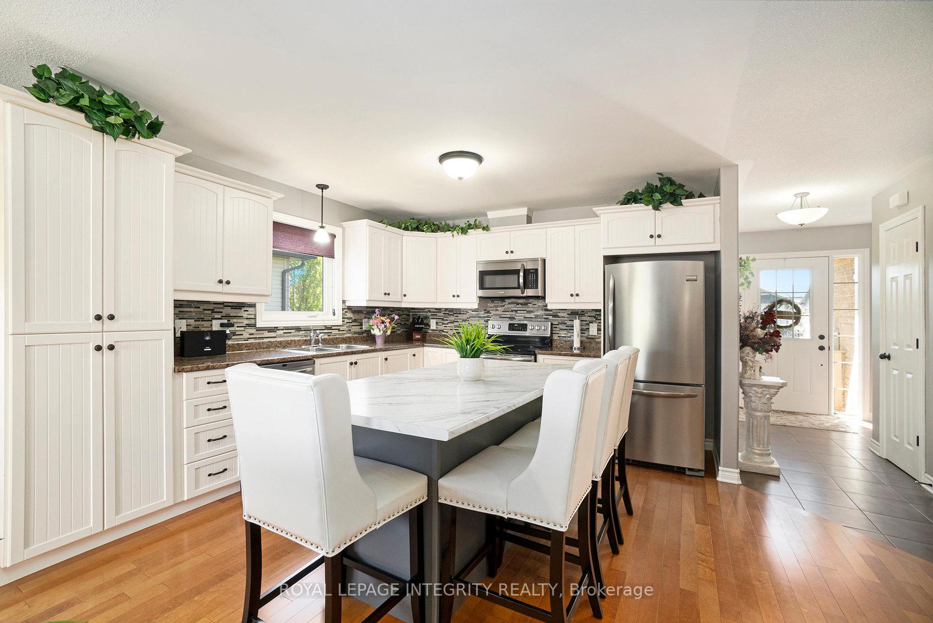 Photo 6 of 44 Lee Avenue, Smiths Falls — HOMEH
