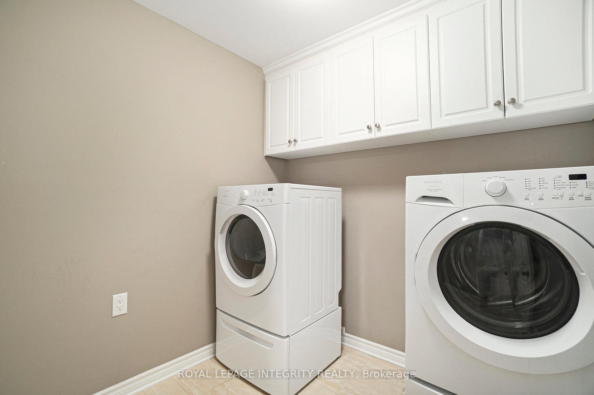 Photo 17 of 44 Lee Avenue, Smiths Falls — HOMEH