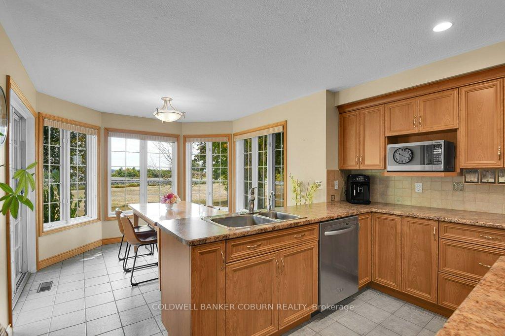 Photo 9 of 11229 Lakeshore Drive, South Dundas, South Dundas (Matilda) Twp — HOMEH