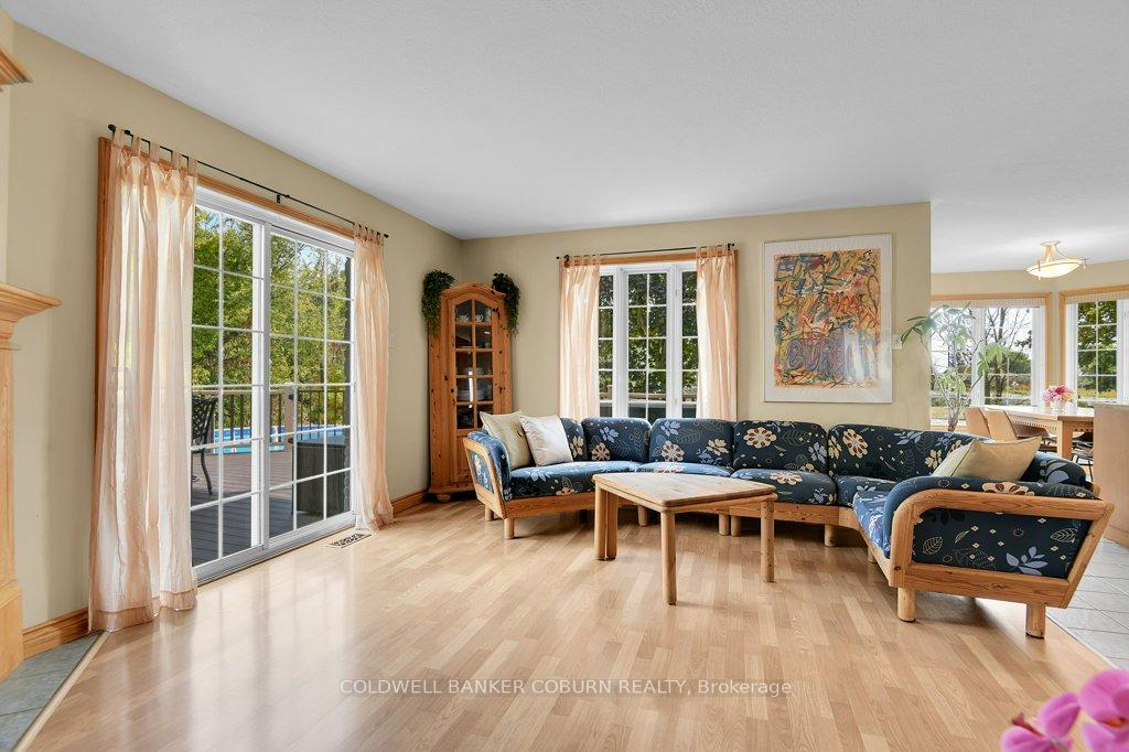 Photo 15 of 11229 Lakeshore Drive, South Dundas, South Dundas (Matilda) Twp — HOMEH