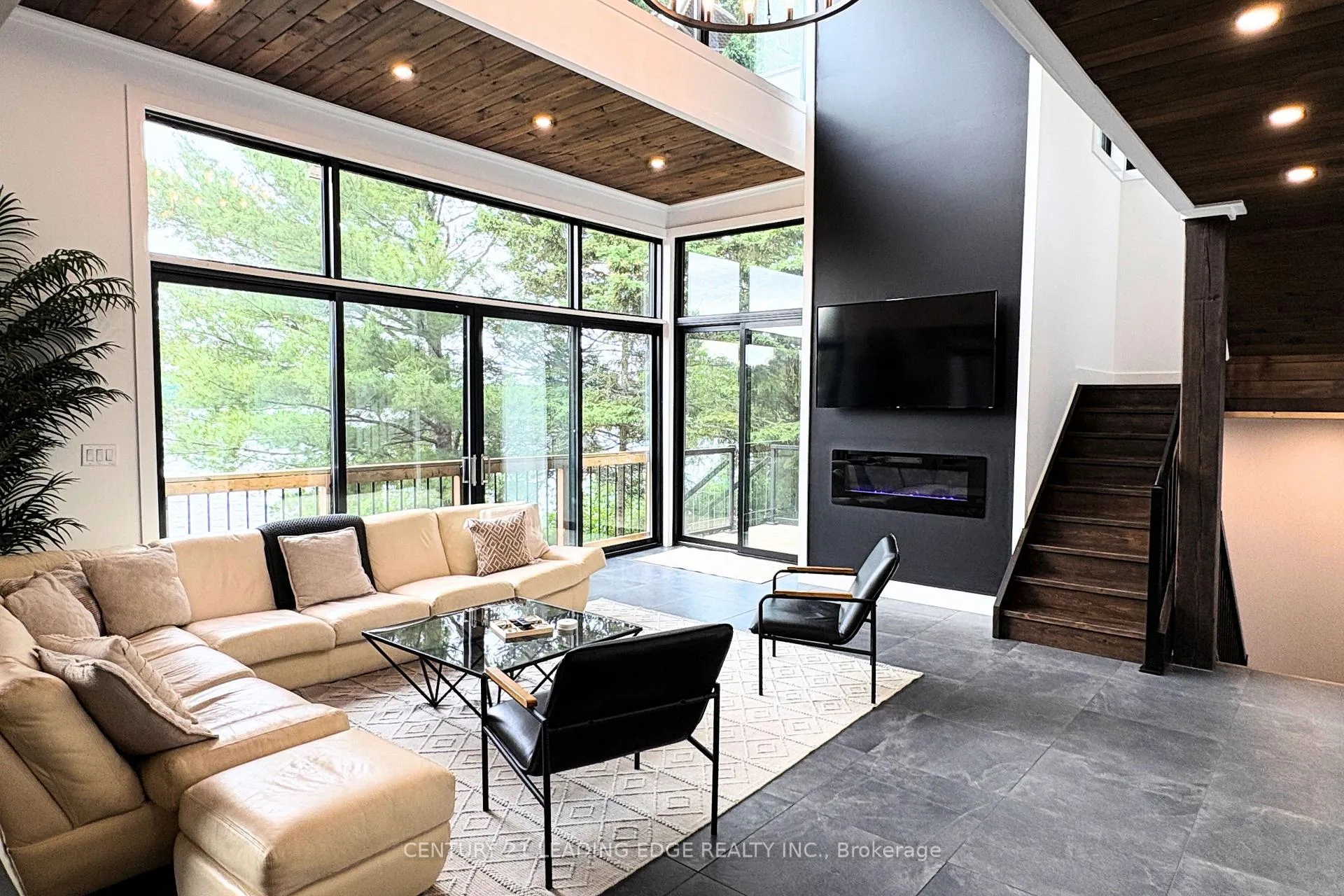Photo 1 of 34 Ottawa Avenue, South River — HOMEH