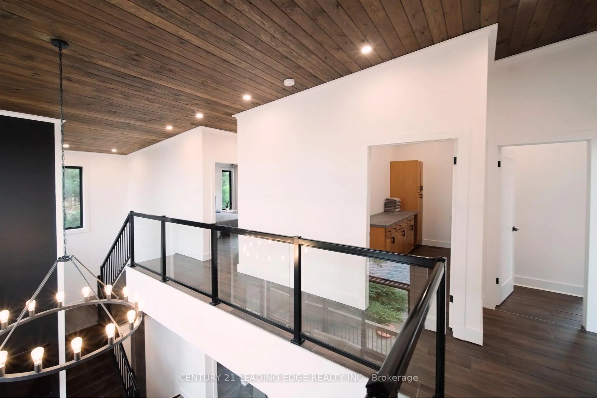 Photo 11 of 34 Ottawa Avenue, South River — HOMEH