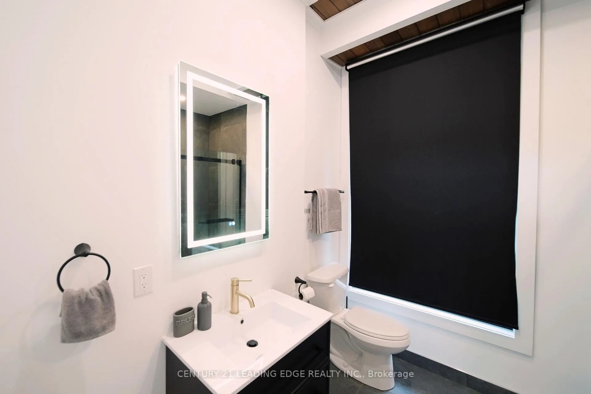 Photo 16 of 34 Ottawa Avenue, South River — HOMEH