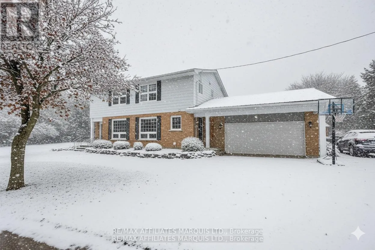 Front of 18201 County Rd 19