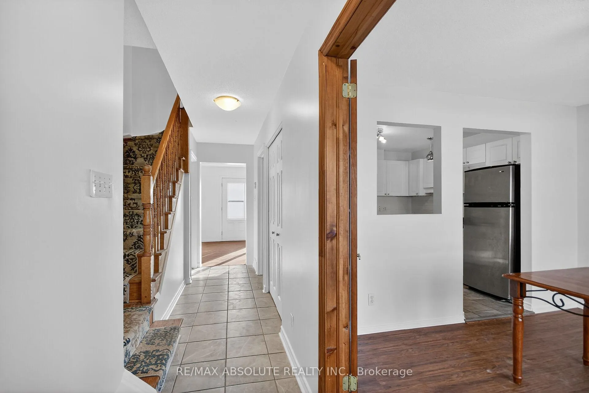 Photo 6 of 2628 Baseline Road, Ottawa, Leslie Park — HOMEH