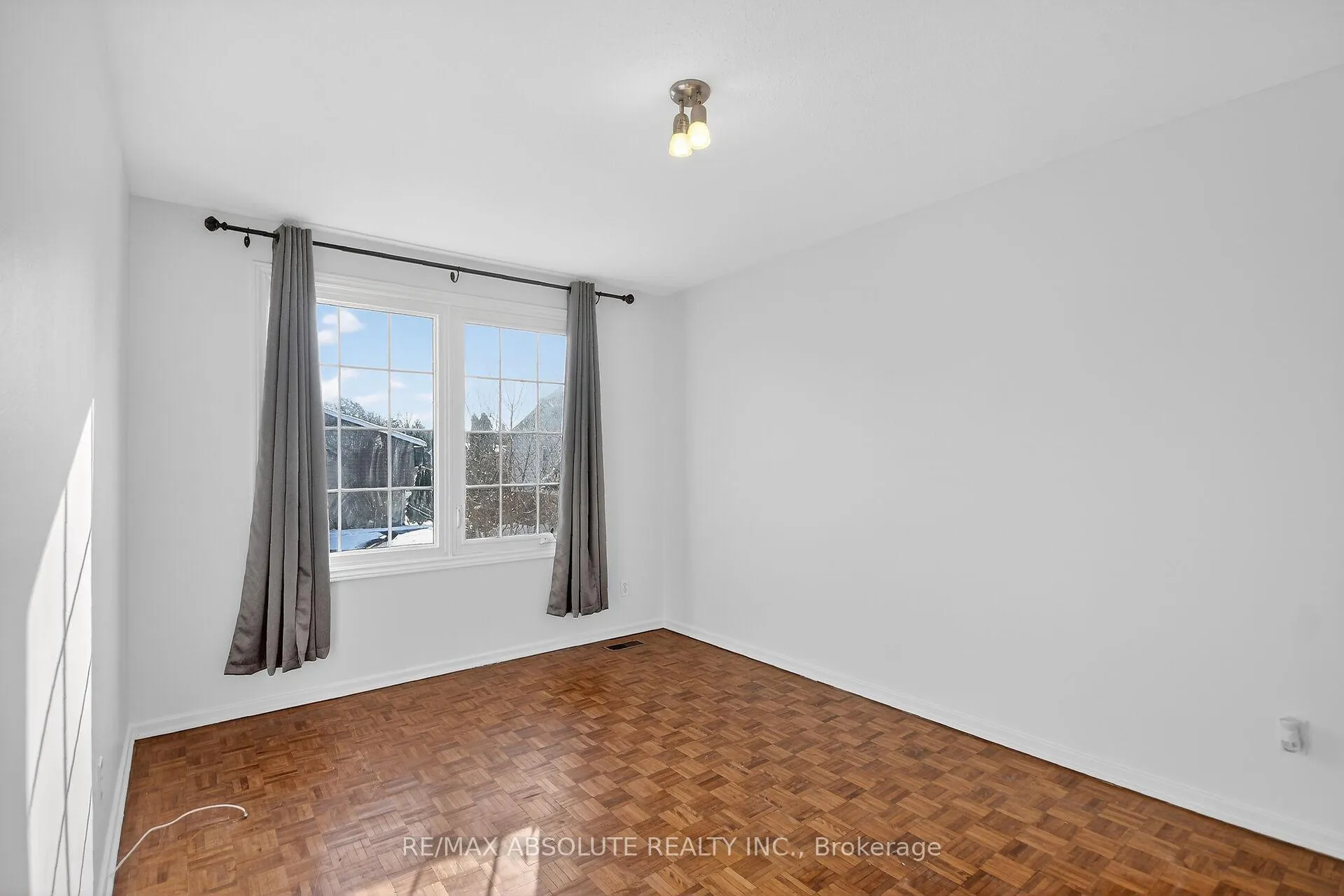 Photo 30 of 2628 Baseline Road, Ottawa, Leslie Park — HOMEH