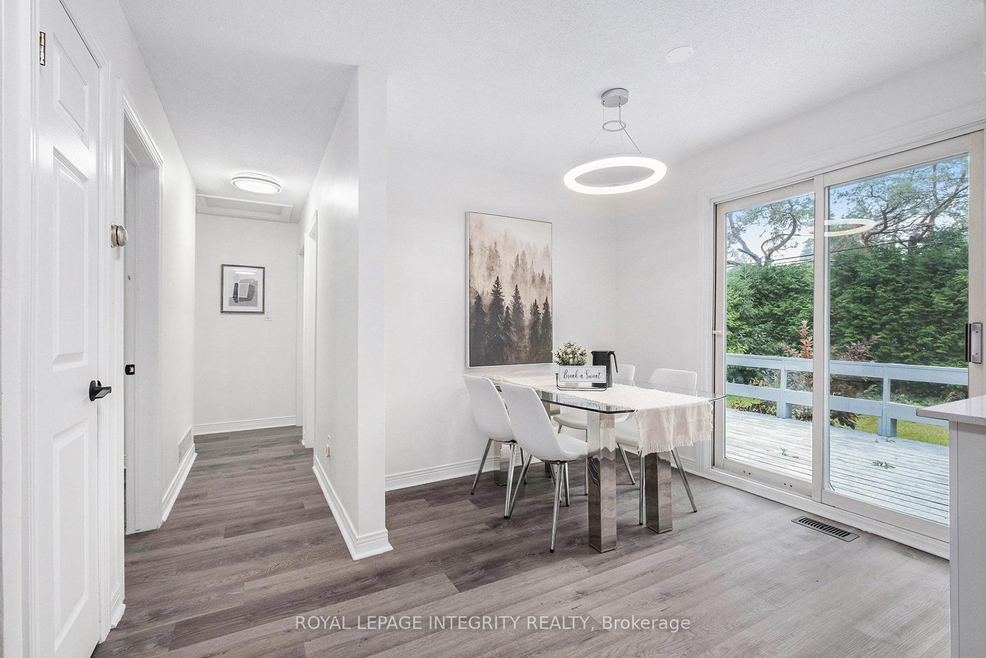 Photo 7 of 20 Newhaven Street, Ottawa, Manordale — HOMEH