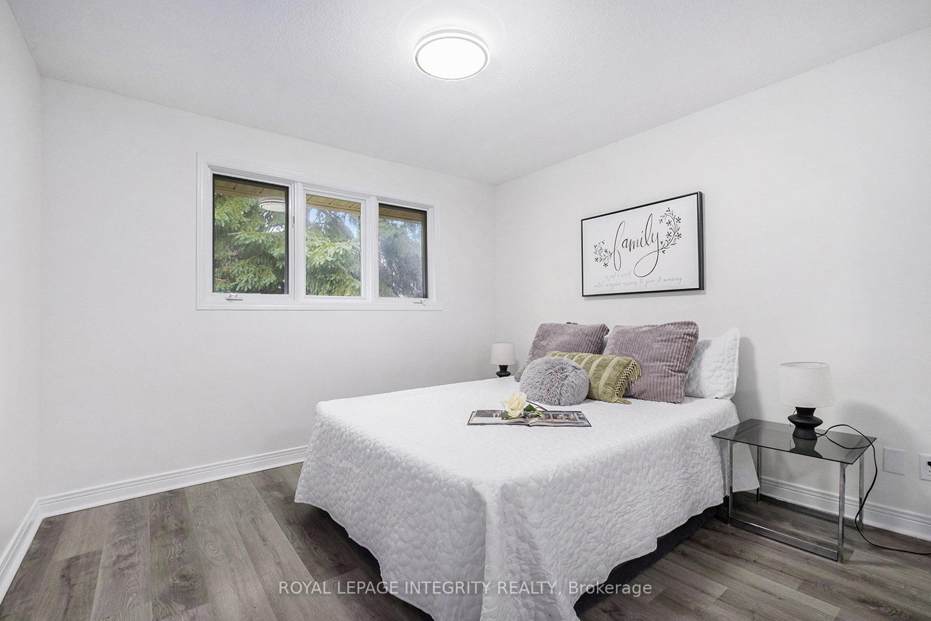 Photo 13 of 20 Newhaven Street, Ottawa, Manordale — HOMEH