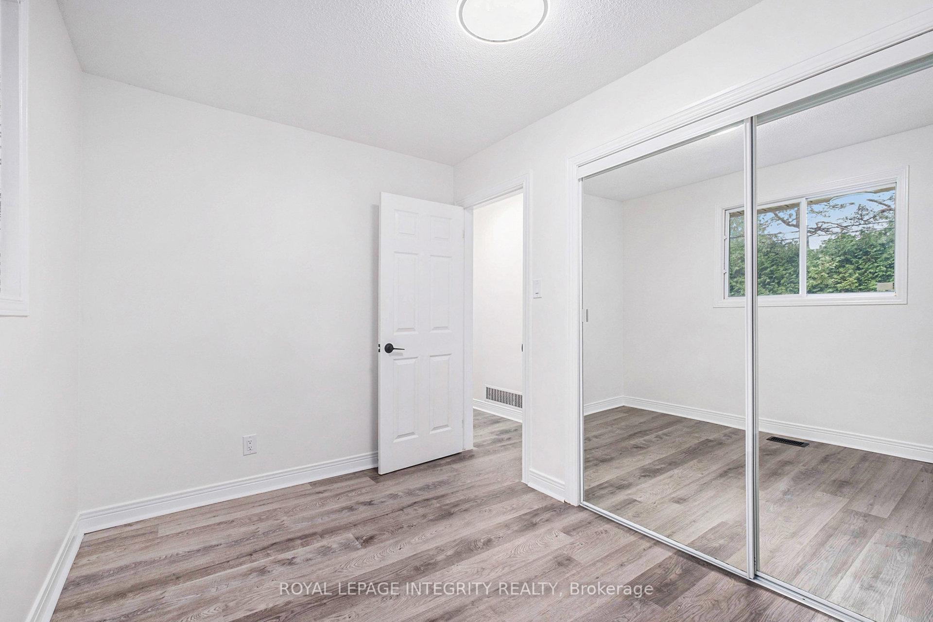 Photo 16 of 20 Newhaven Street, Ottawa, Manordale — HOMEH