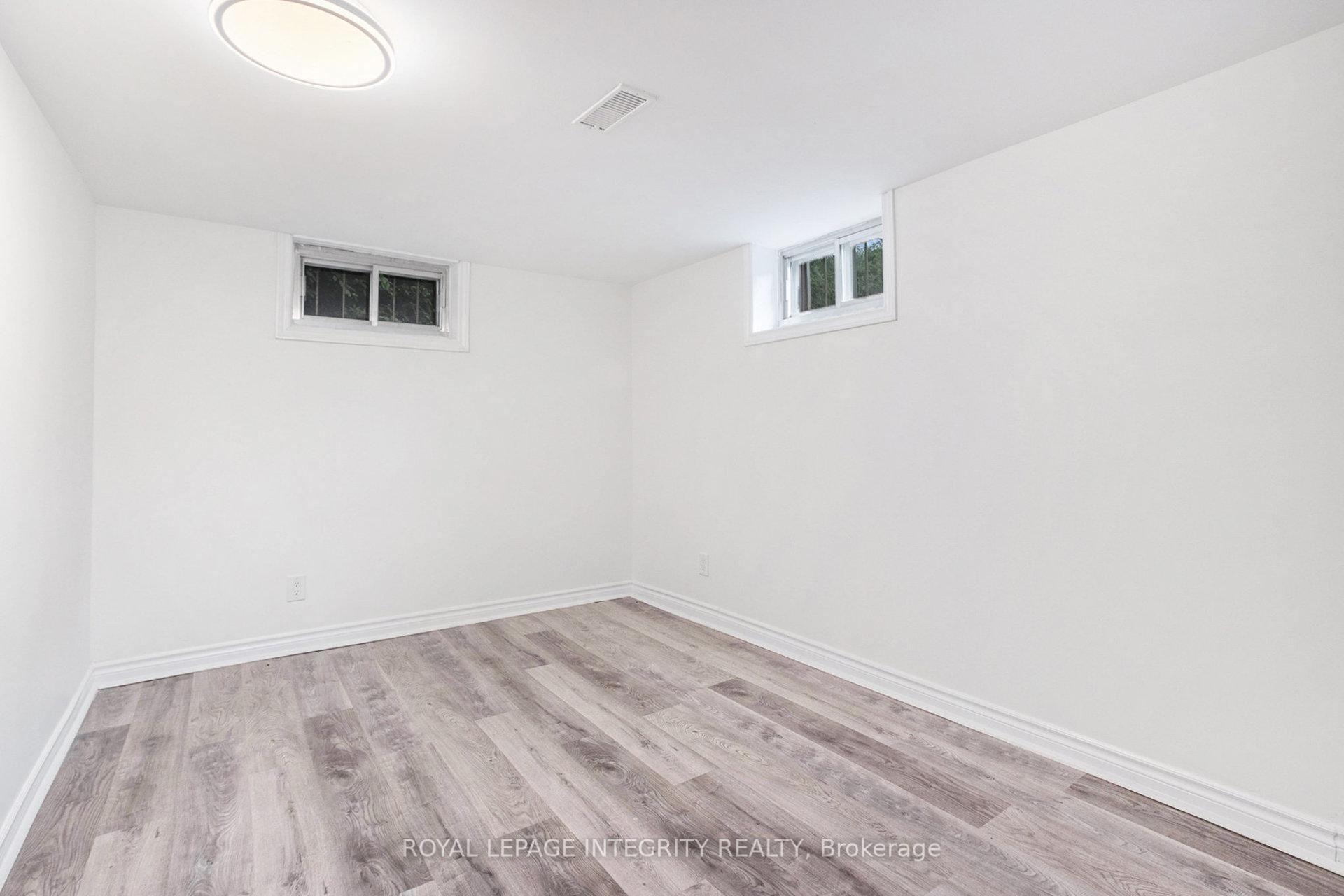 Photo 25 of 20 Newhaven Street, Ottawa, Manordale — HOMEH