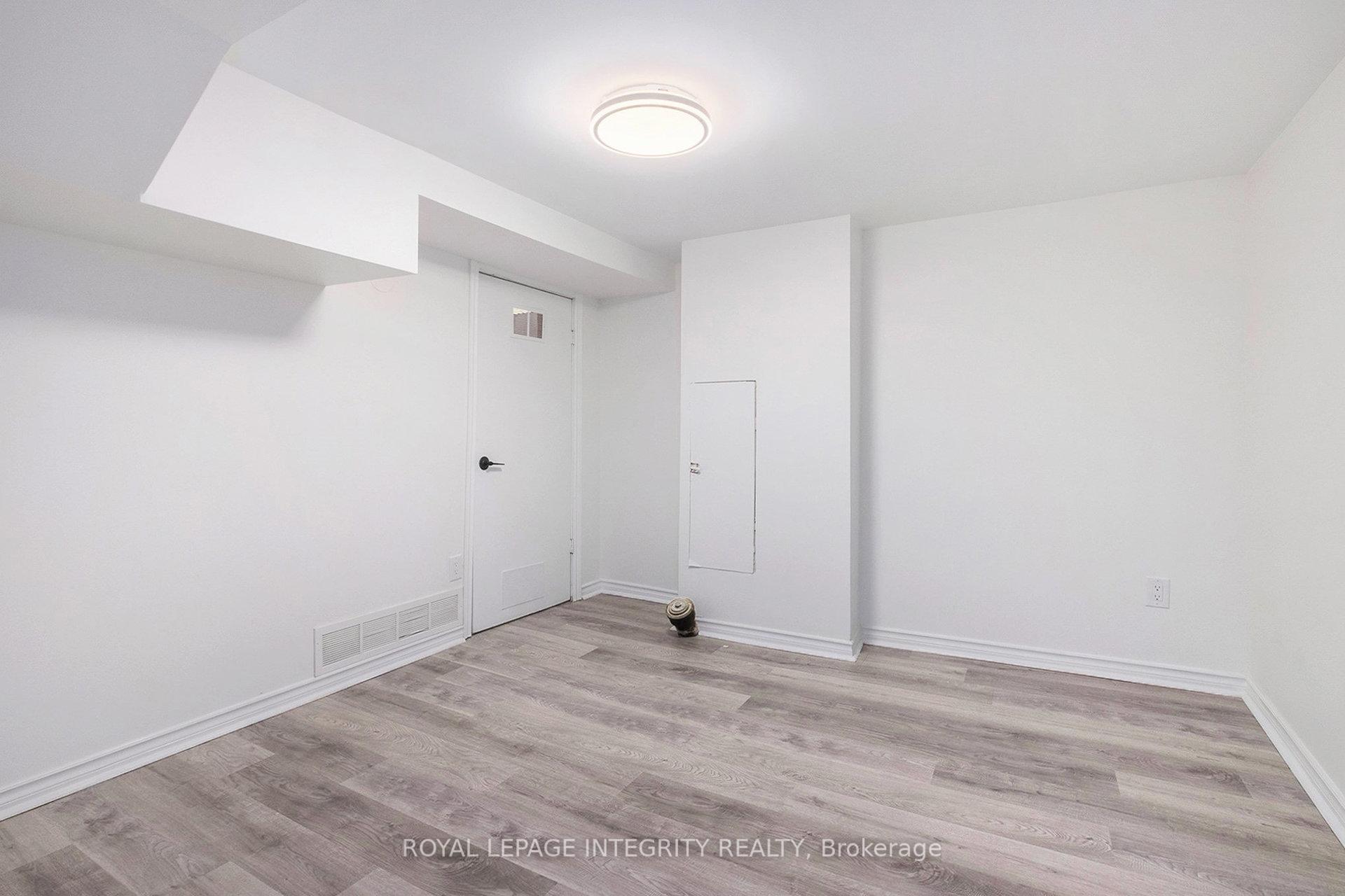 Photo 26 of 20 Newhaven Street, Ottawa, Manordale — HOMEH