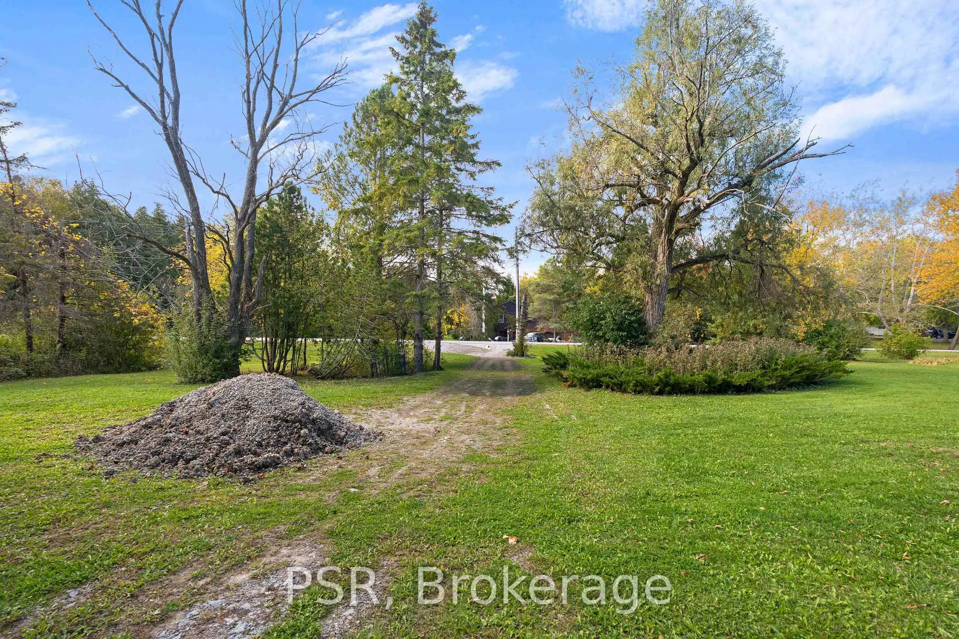 Photo 2 of 121 Aldred Drive, Scugog, Rural Scugog — HOMEH
