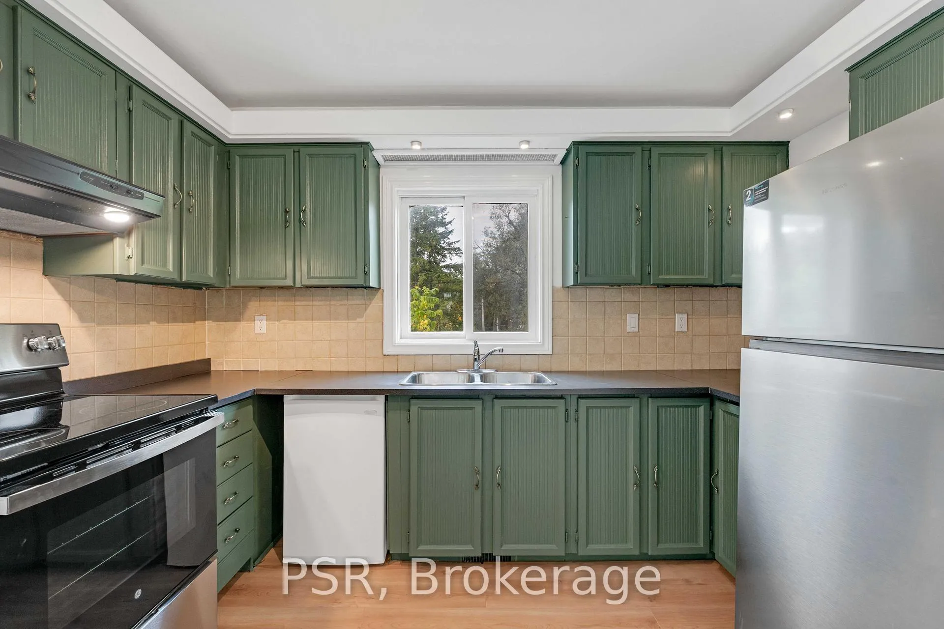 Photo 16 of 121 Aldred Drive, Scugog, Rural Scugog — HOMEH