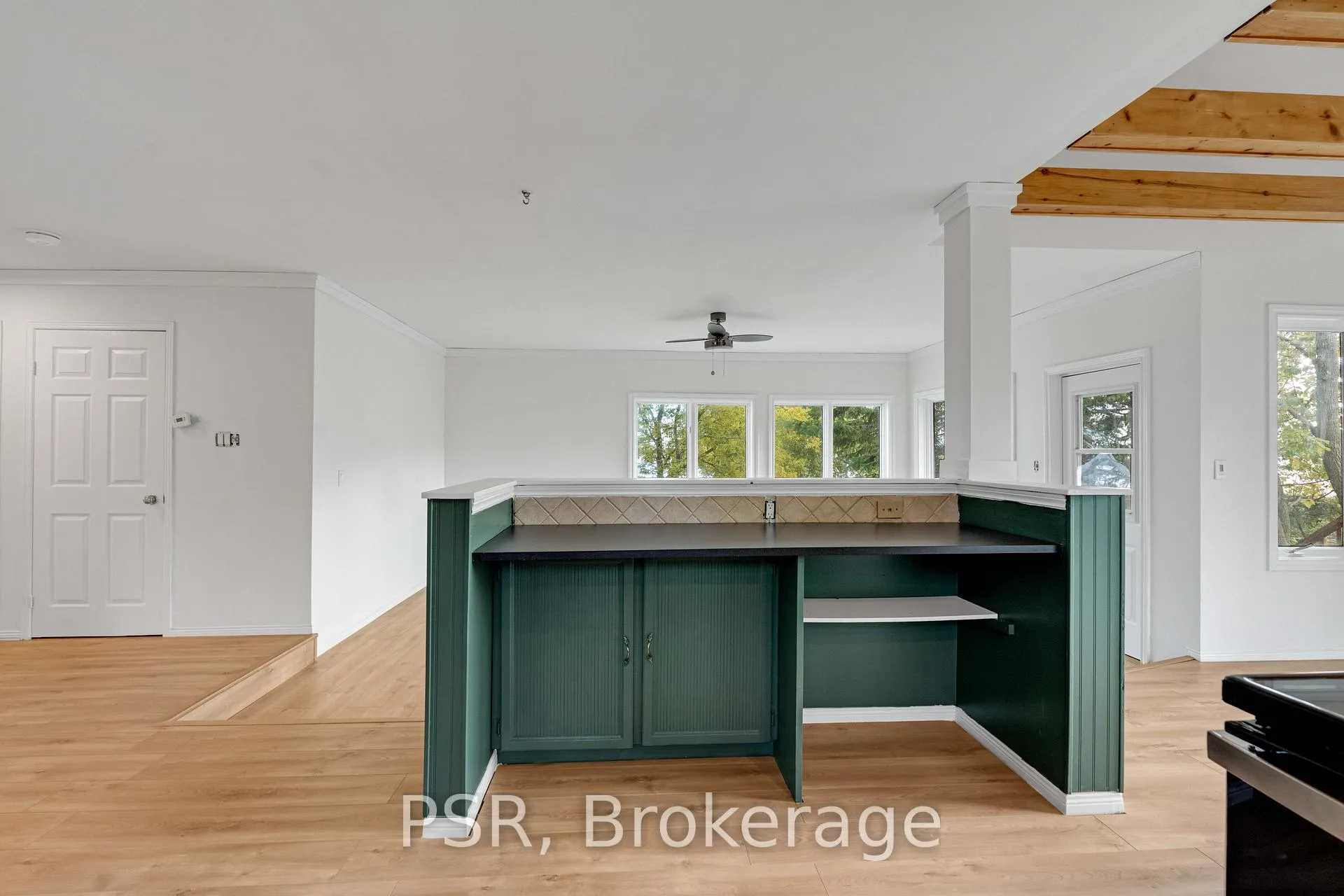 Photo 17 of 121 Aldred Drive, Scugog, Rural Scugog — HOMEH