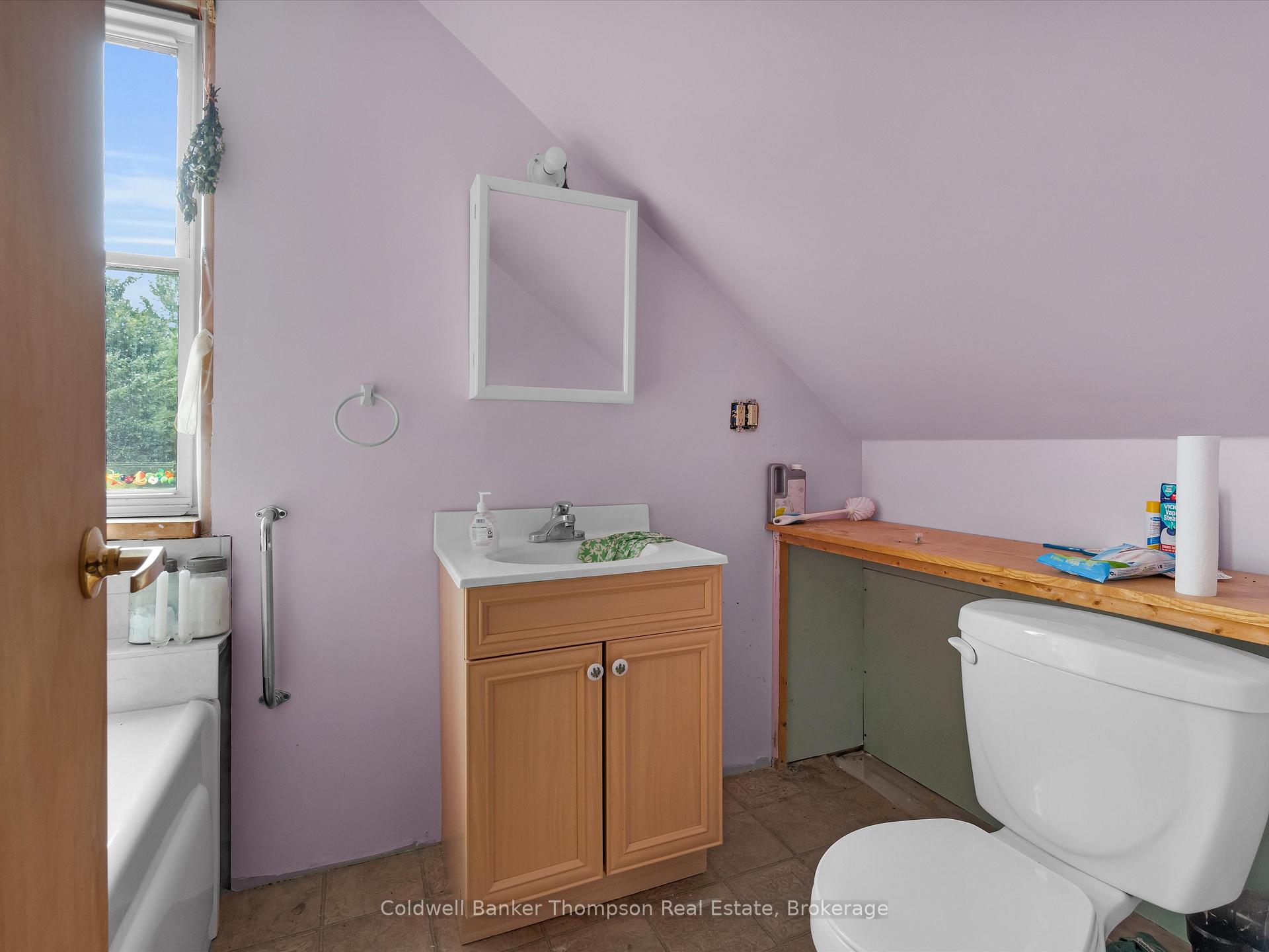 Photo 13 of 1859 Starratt Road, Ryerson — HOMEH