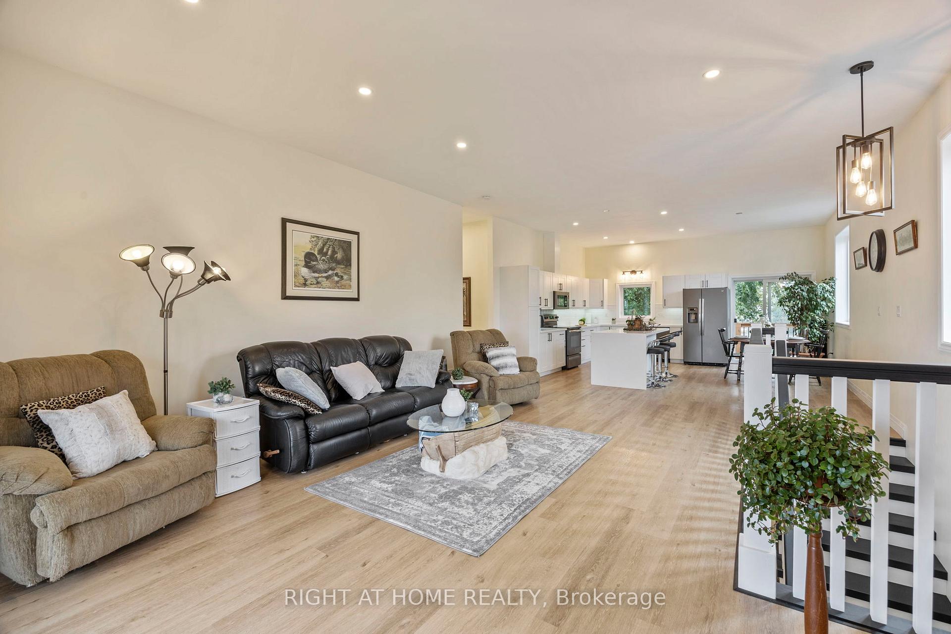 Photo 14 of 283 Platten Boulevard, Scugog, Rural Scugog — HOMEH