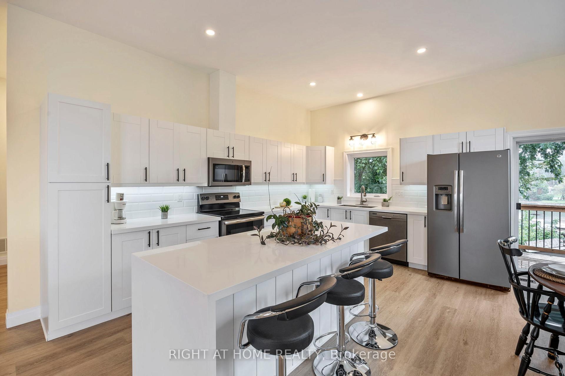 Photo 18 of 283 Platten Boulevard, Scugog, Rural Scugog — HOMEH