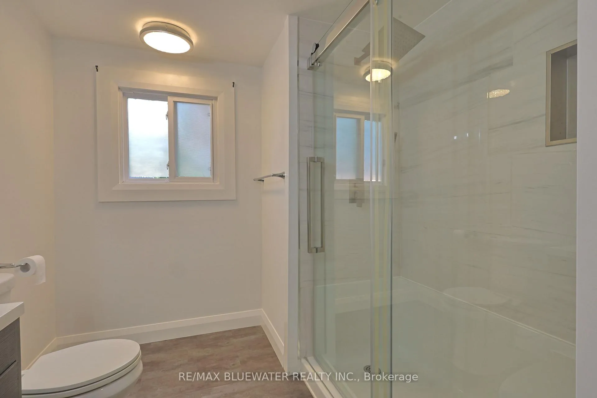 Photo 32 of 34 Pebble Beach Parkway, South Huron, Stephen — HOMEH
