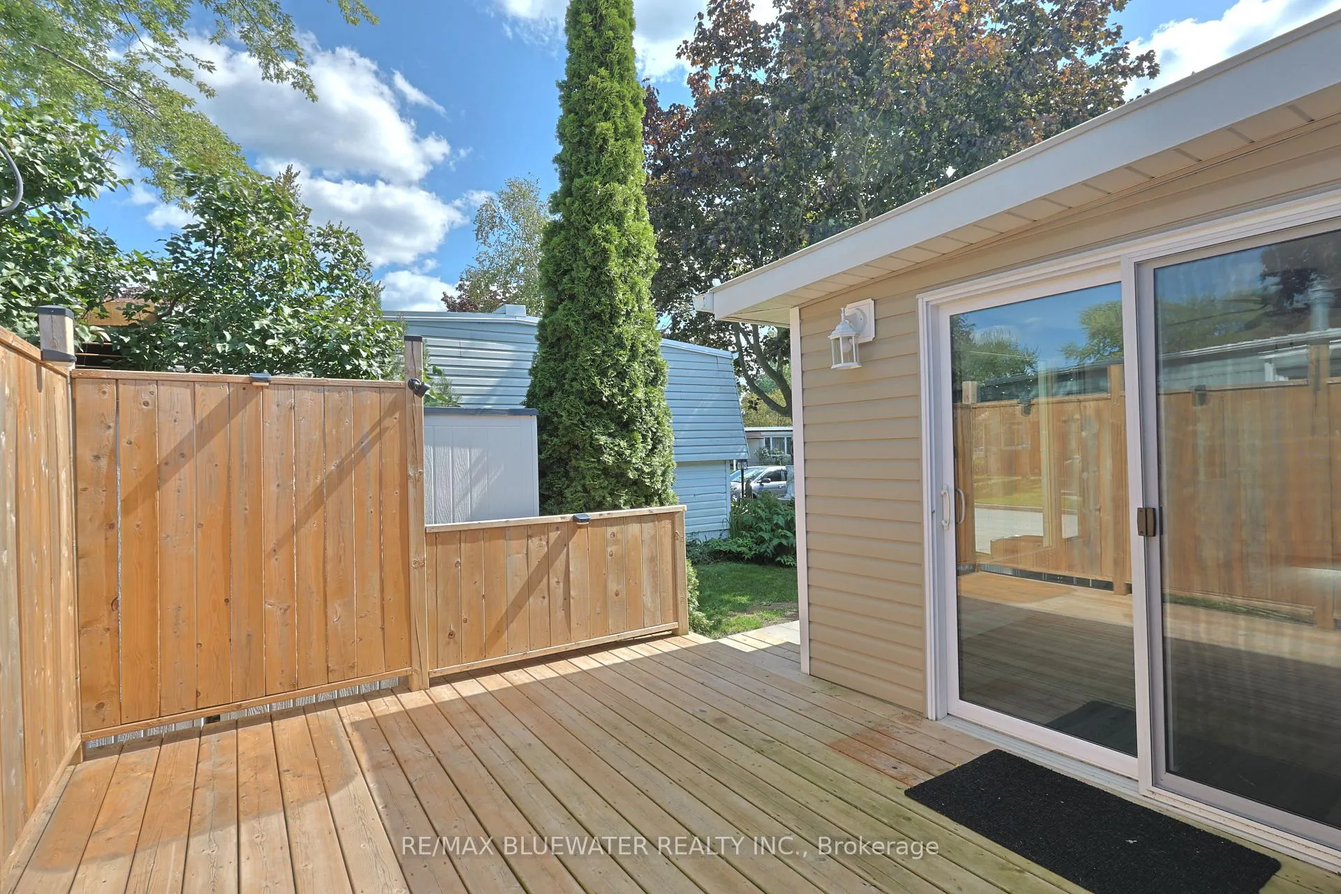 Photo 35 of 34 Pebble Beach Parkway, South Huron, Stephen — HOMEH