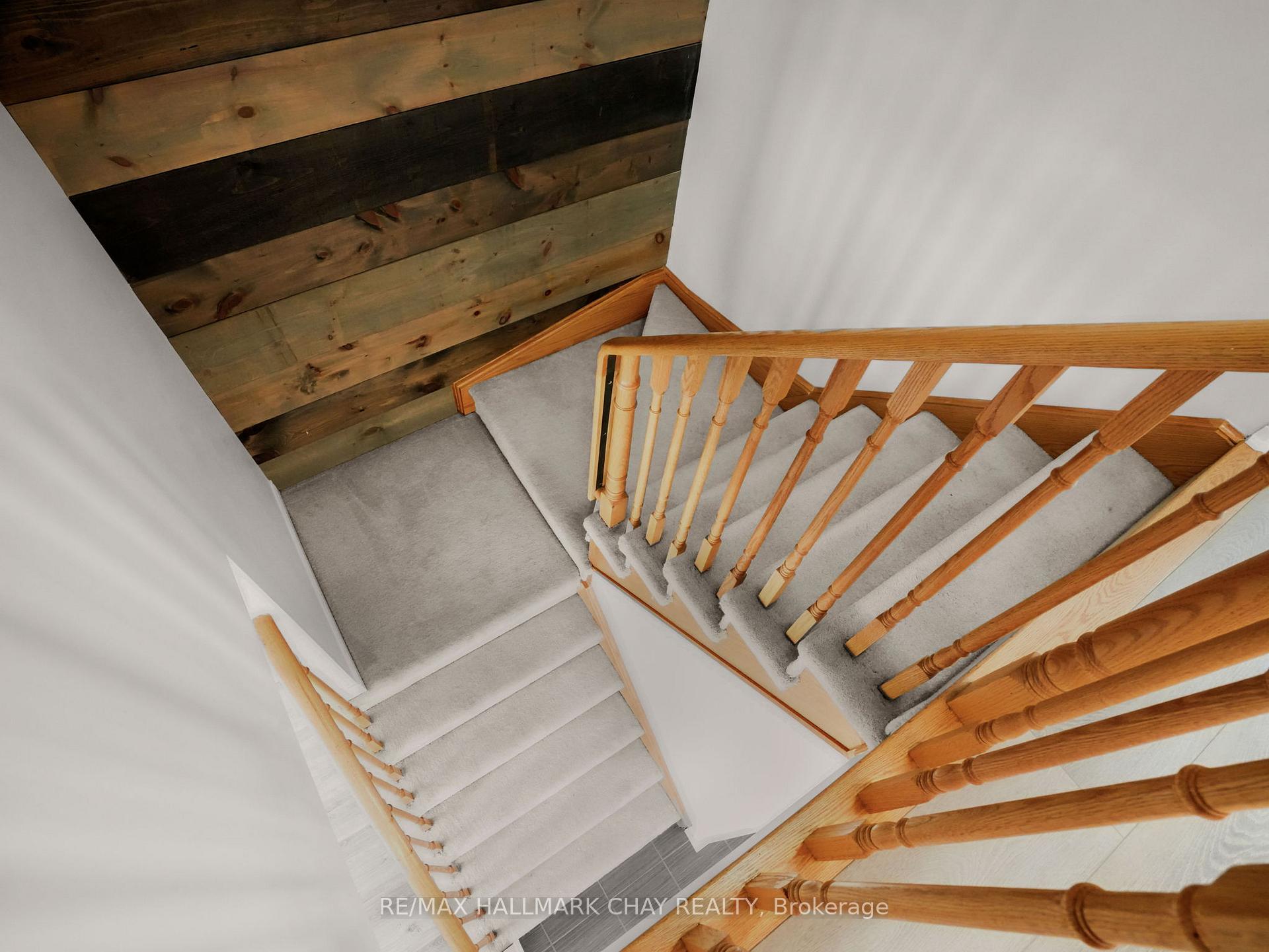 Photo 16 of 883 Cook Crescent, Shelburne — HOMEH