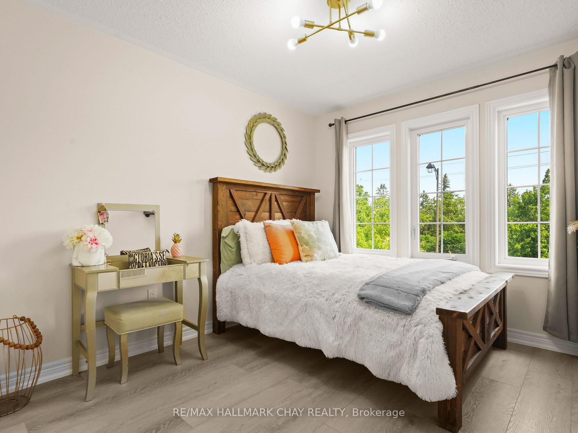Photo 25 of 883 Cook Crescent, Shelburne — HOMEH