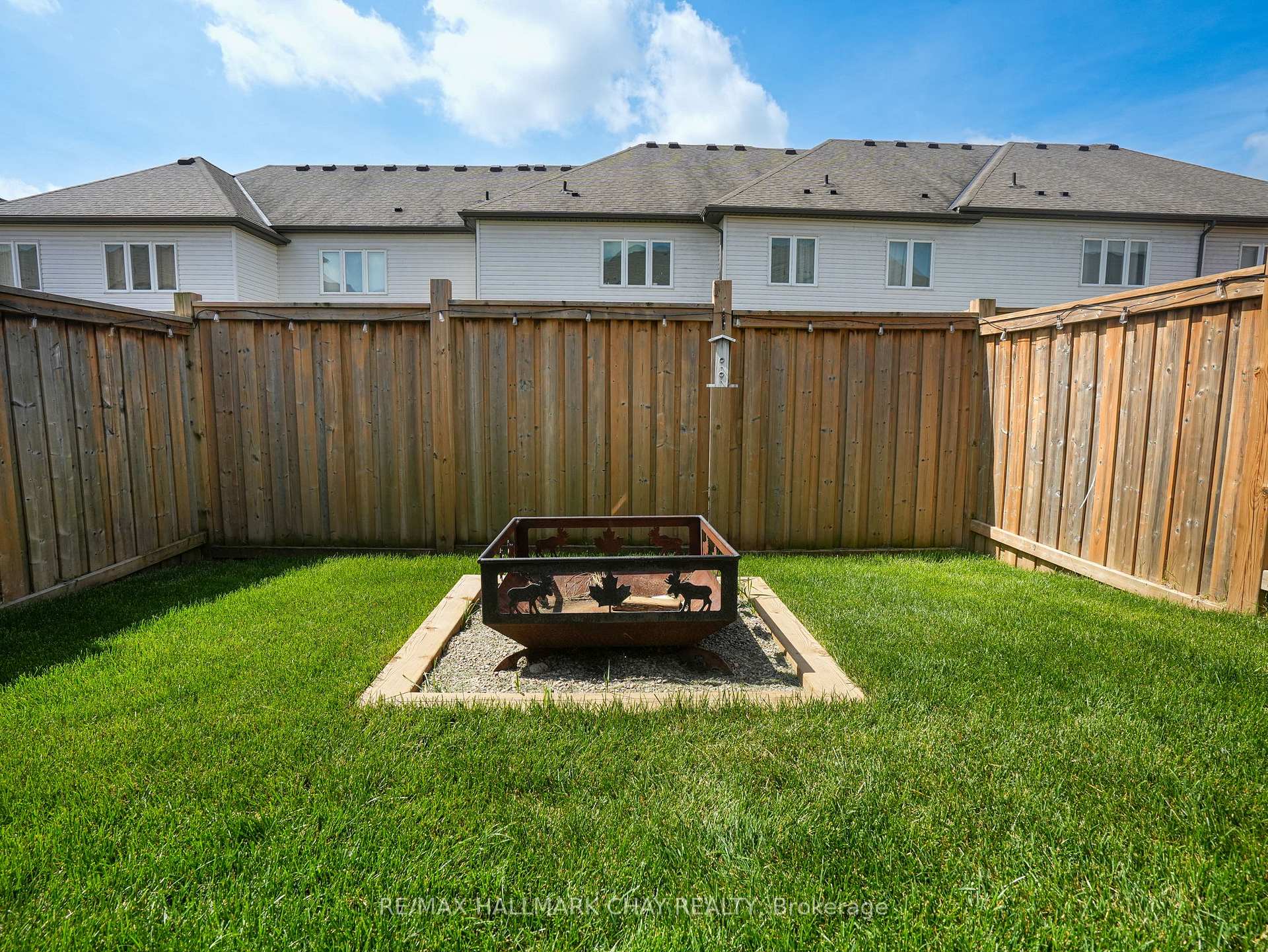 Photo 29 of 883 Cook Crescent, Shelburne — HOMEH