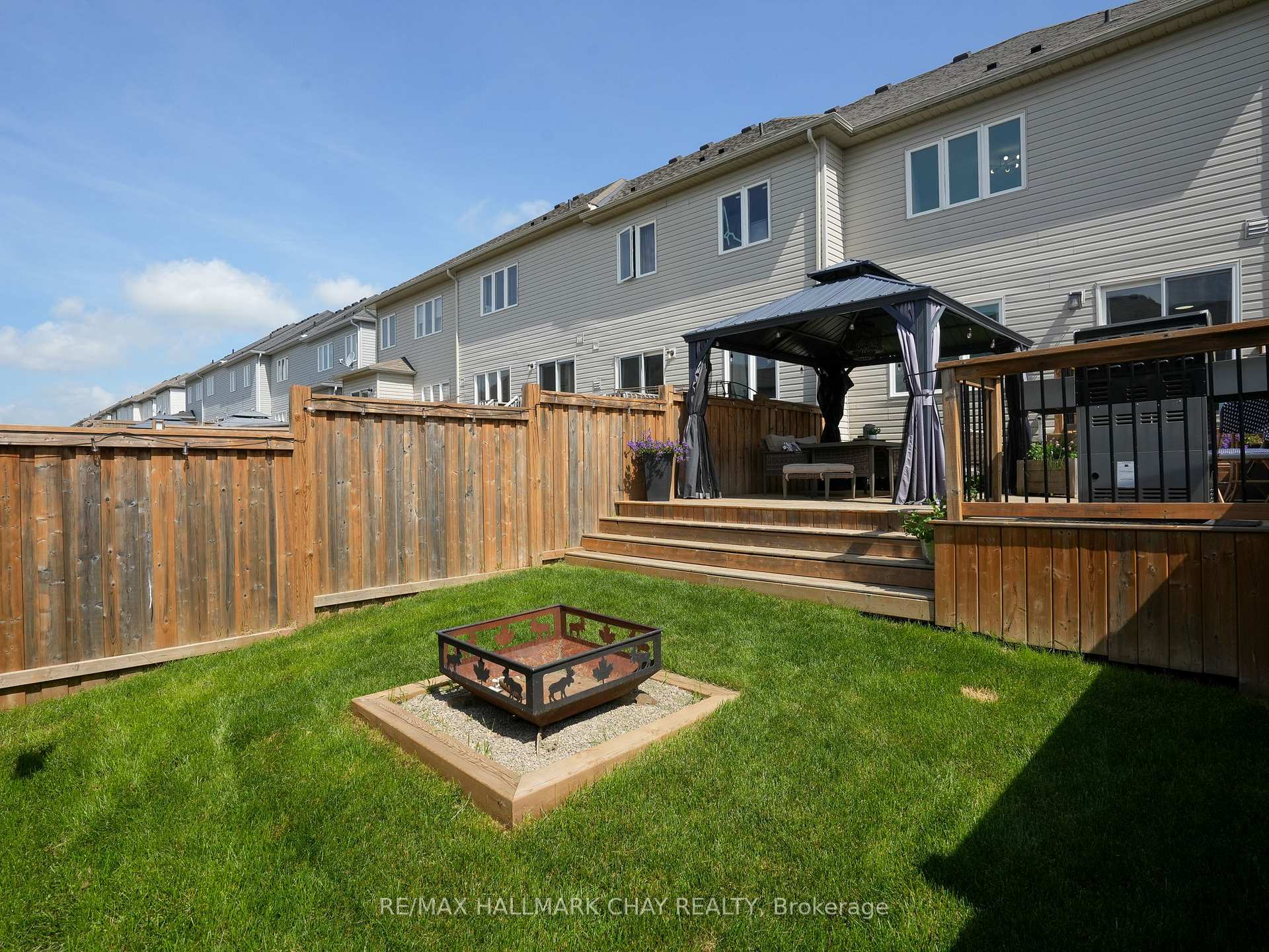 Photo 30 of 883 Cook Crescent, Shelburne — HOMEH