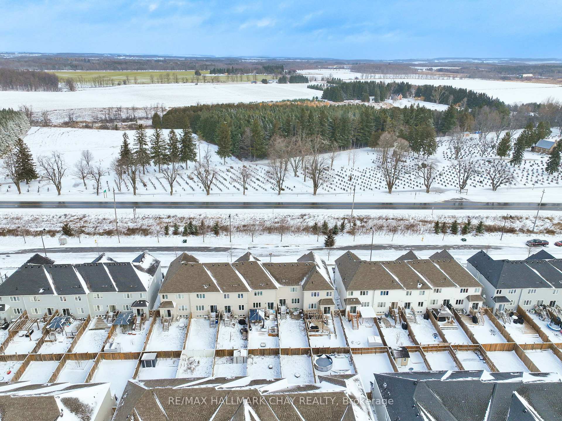 Photo 31 of 883 Cook Crescent, Shelburne — HOMEH