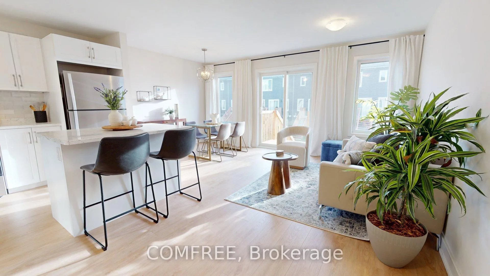 Photo 4 of 63 Whitcomb Crescent, Smiths Falls — HOMEH