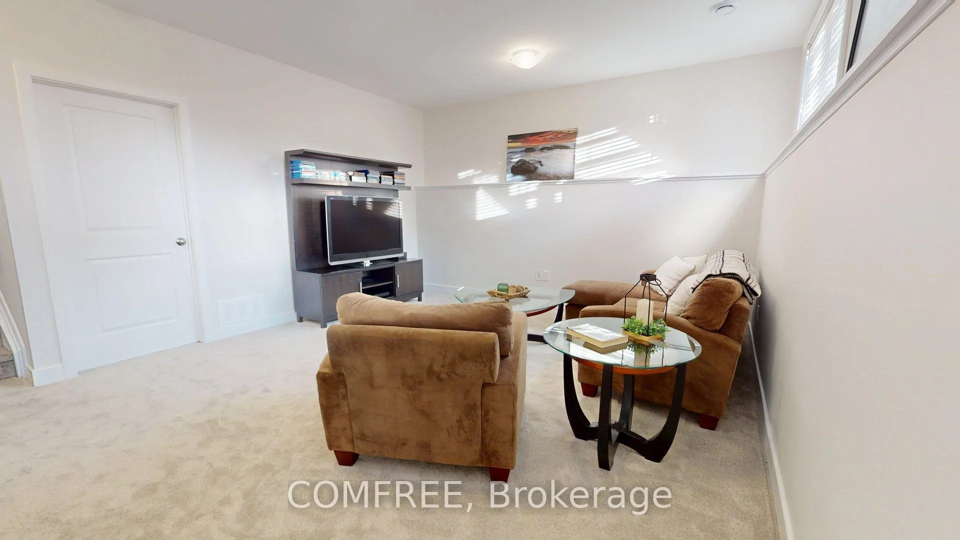 Photo 8 of 63 Whitcomb Crescent, Smiths Falls — HOMEH