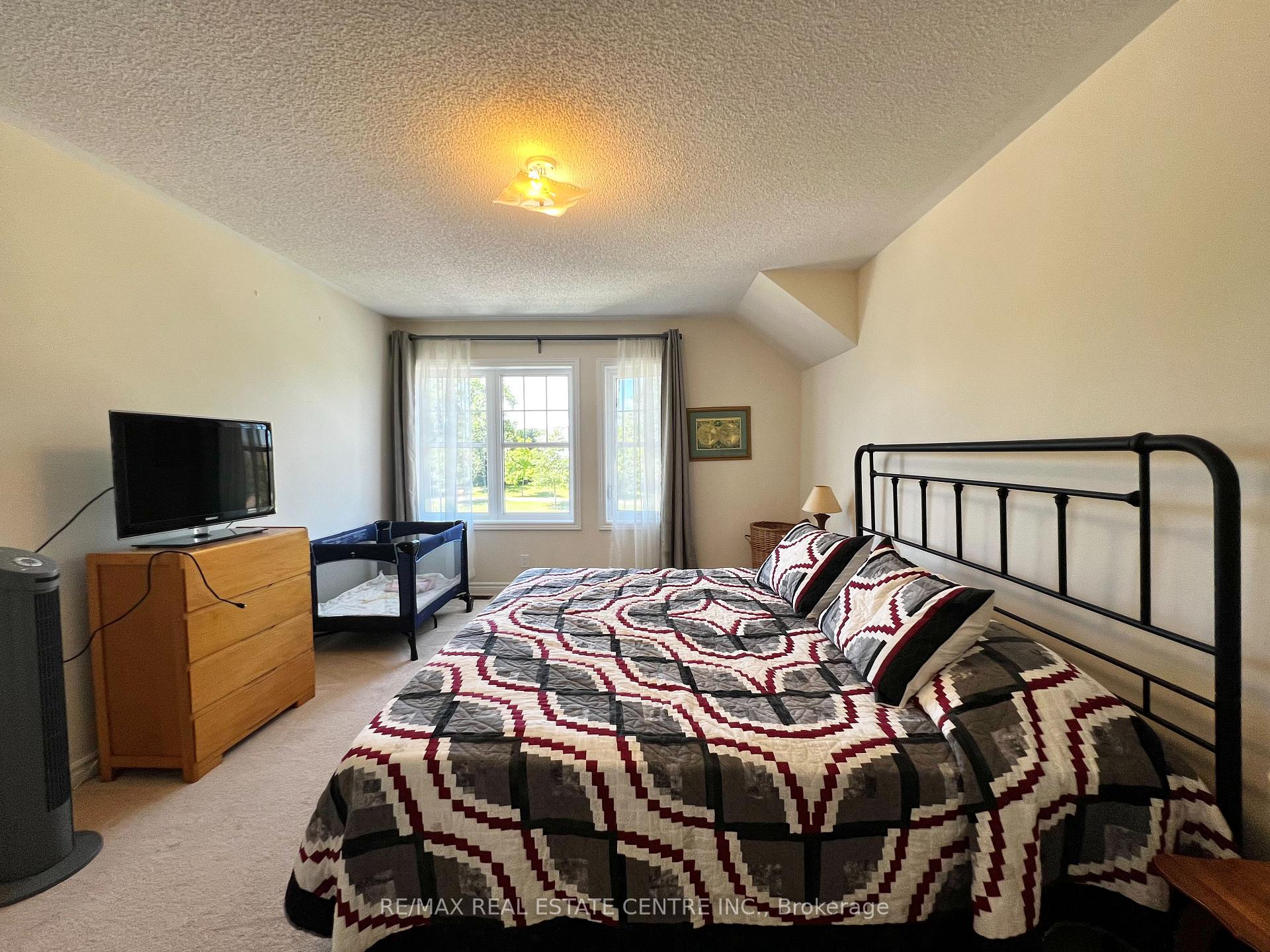 Photo 31 of 205 Morden Drive, Shelburne — HOMEH