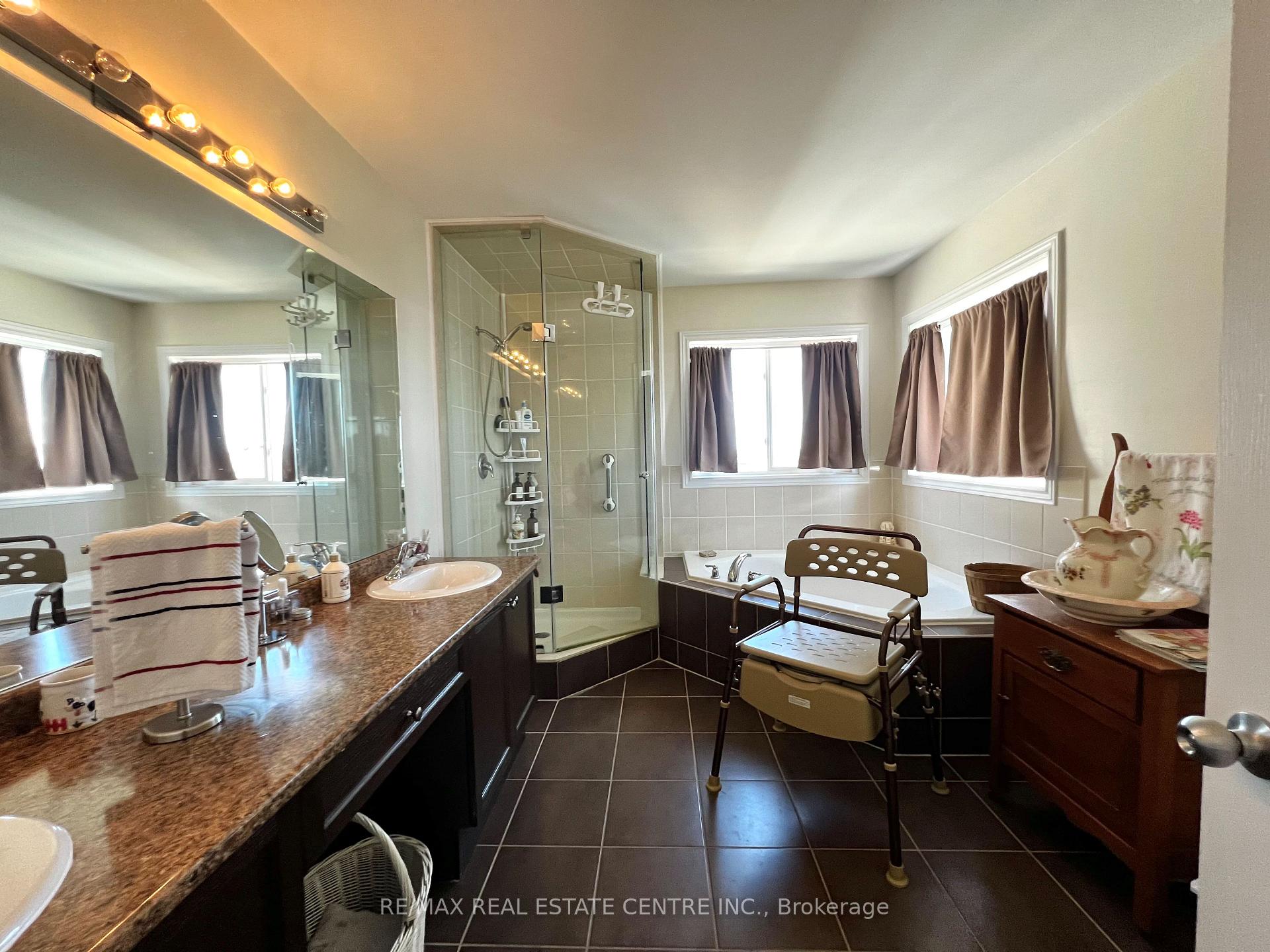 Photo 45 of 205 Morden Drive, Shelburne — HOMEH